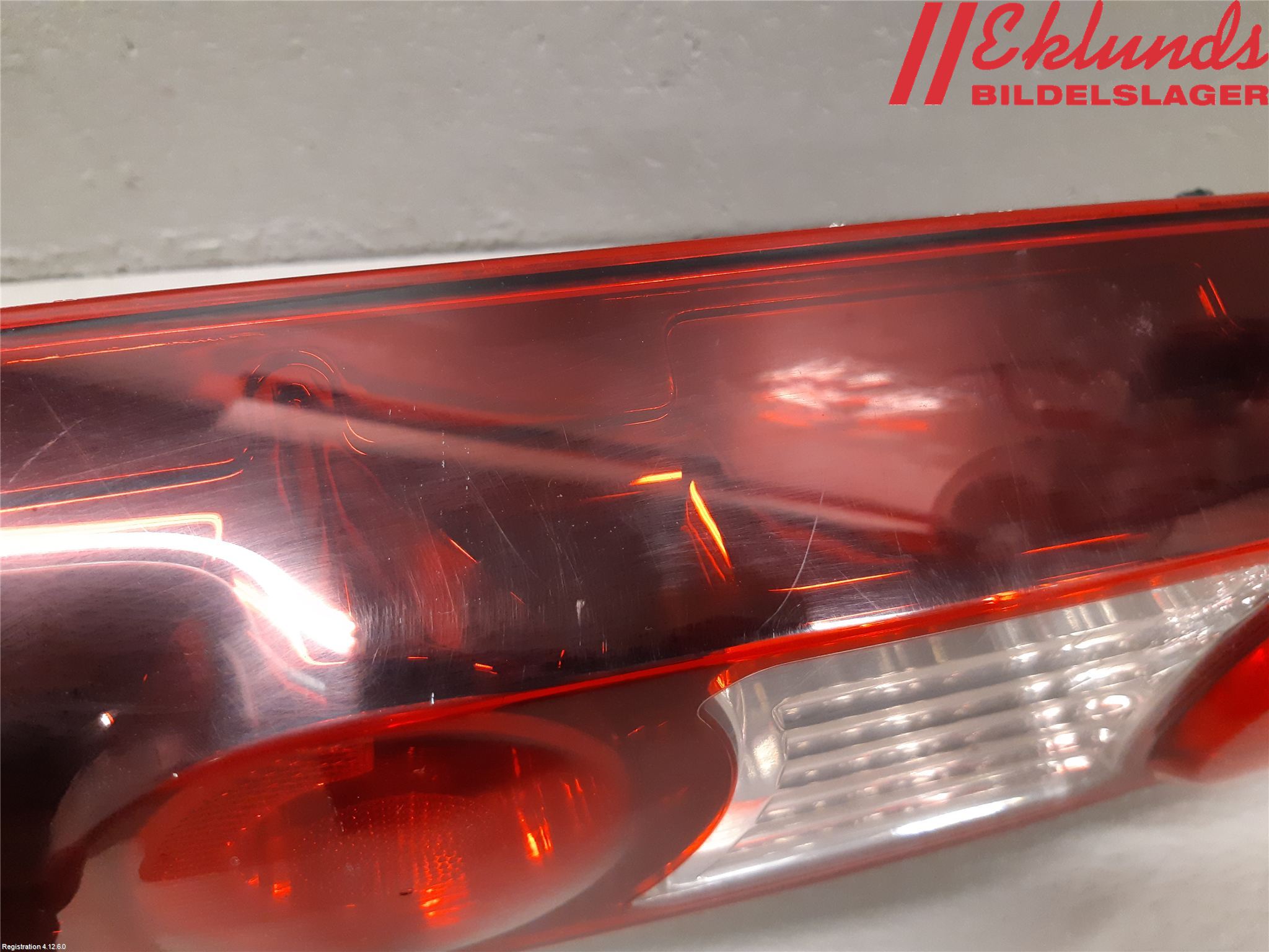 Peugeot PARTNER 16-18 Bakljus Höger