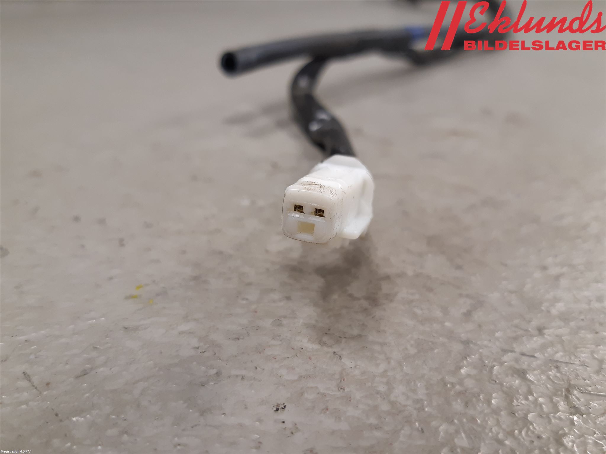 Toyota RAV4 19- Spolarmunstycke Rutor