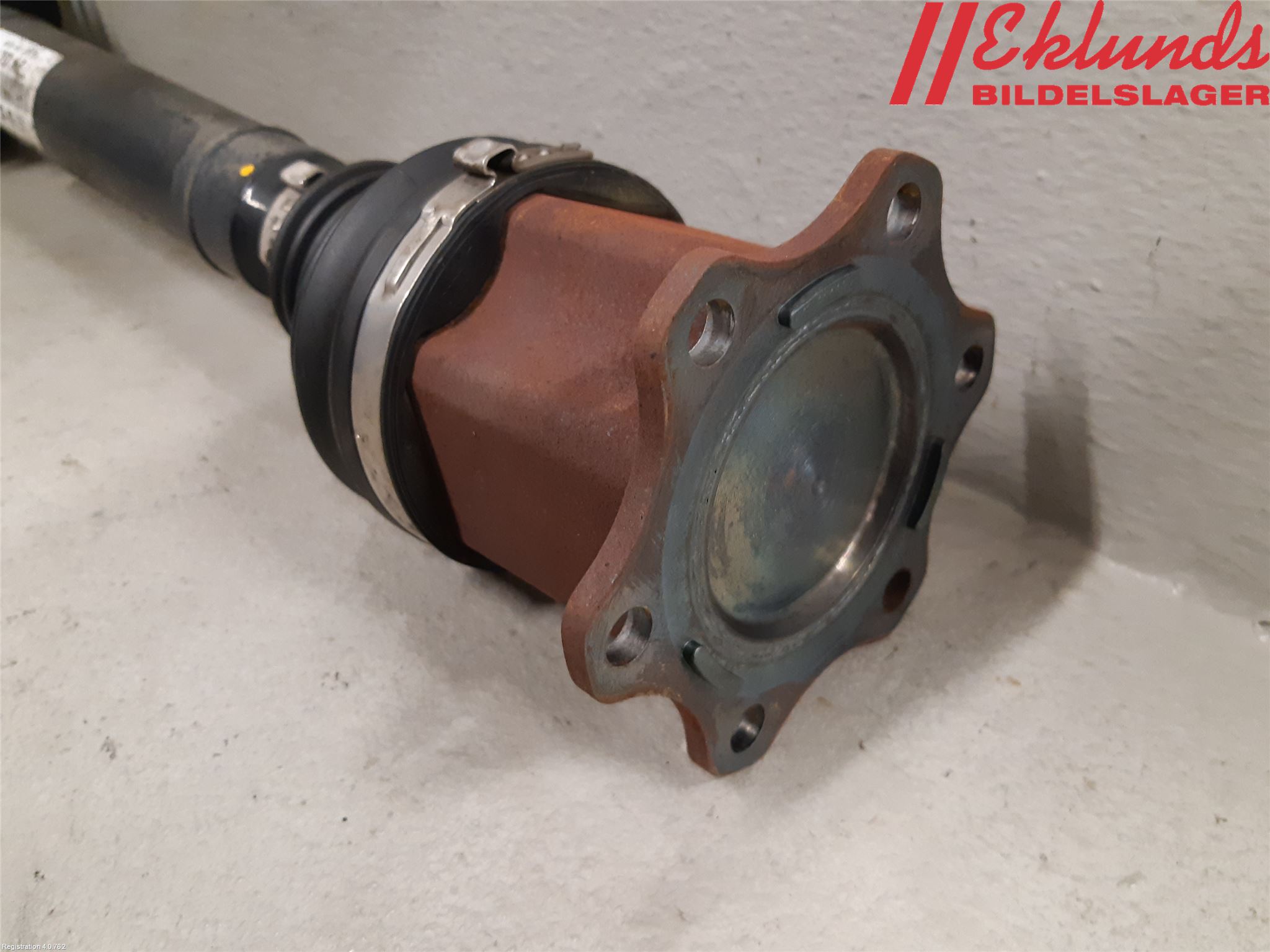 Audi Q2/SQ2 17- Drivaxel Fram Höger