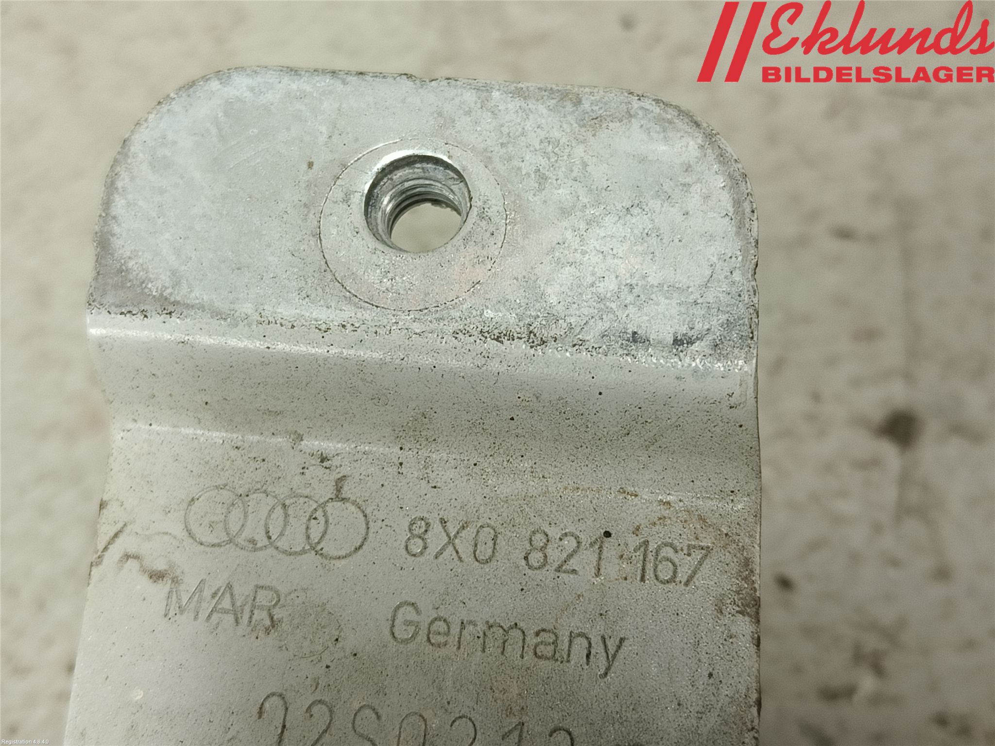 Audi A1/S1 11-18 Skärmfäste Fram Vä