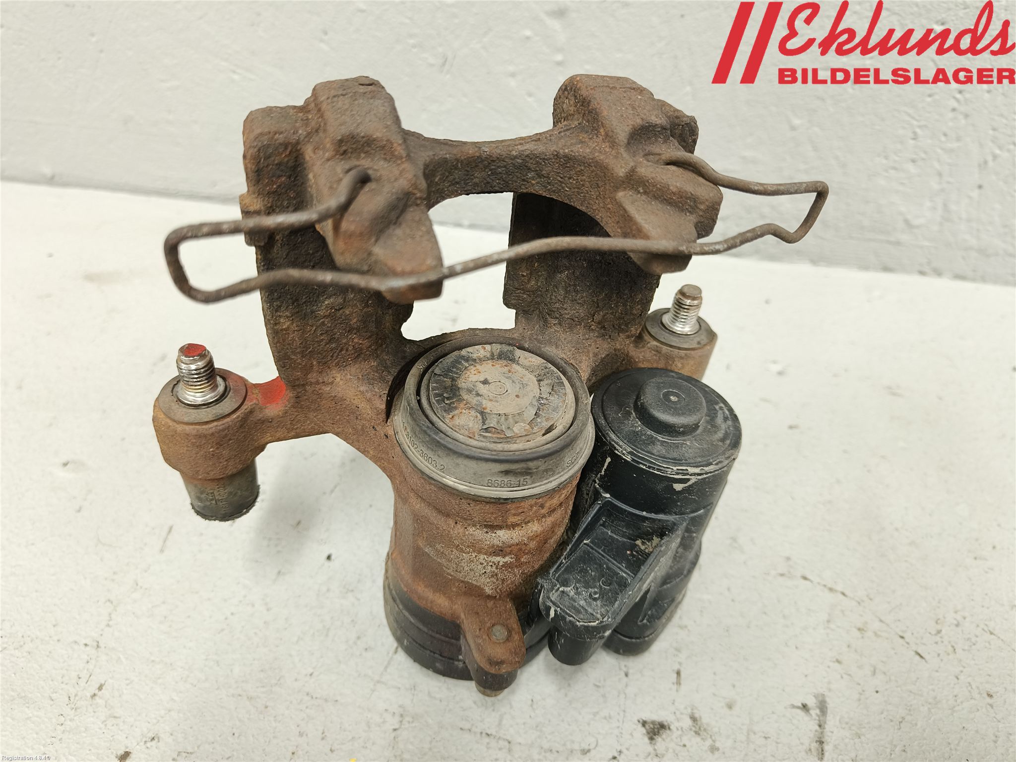 Volkswagen VW T-ROC 18- Bromsok Bak Vänster