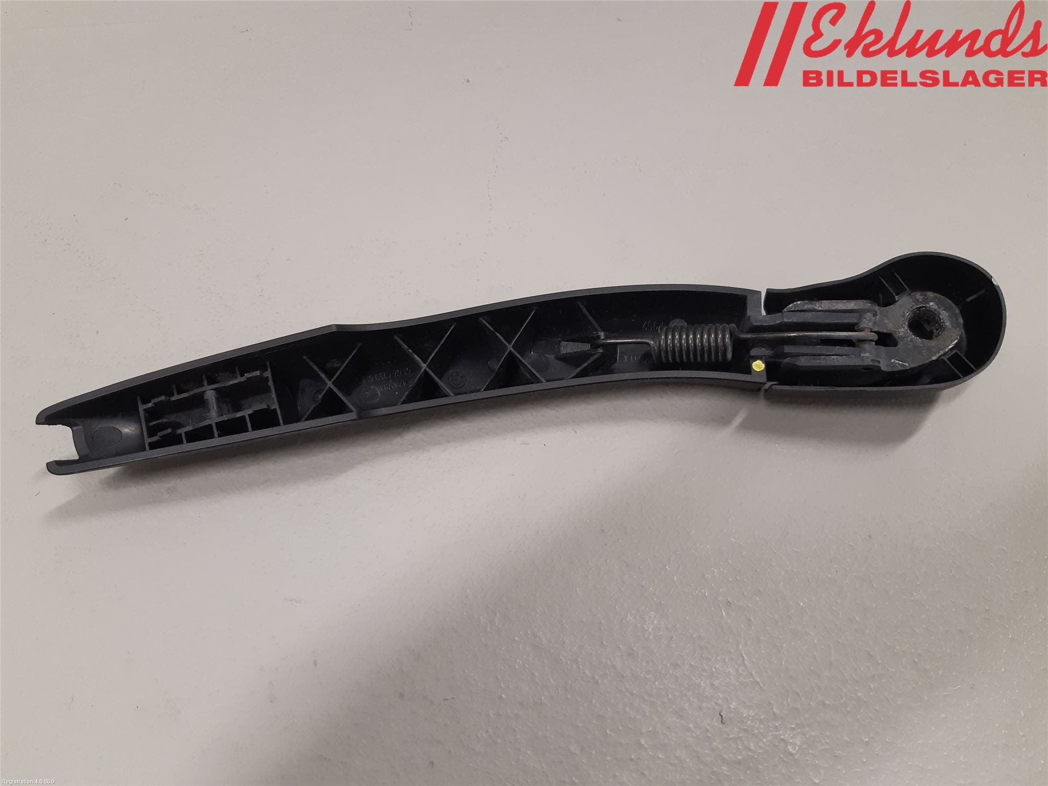 BMW 3 F30/F31/F80 12-19 Torkararm-Bakruta