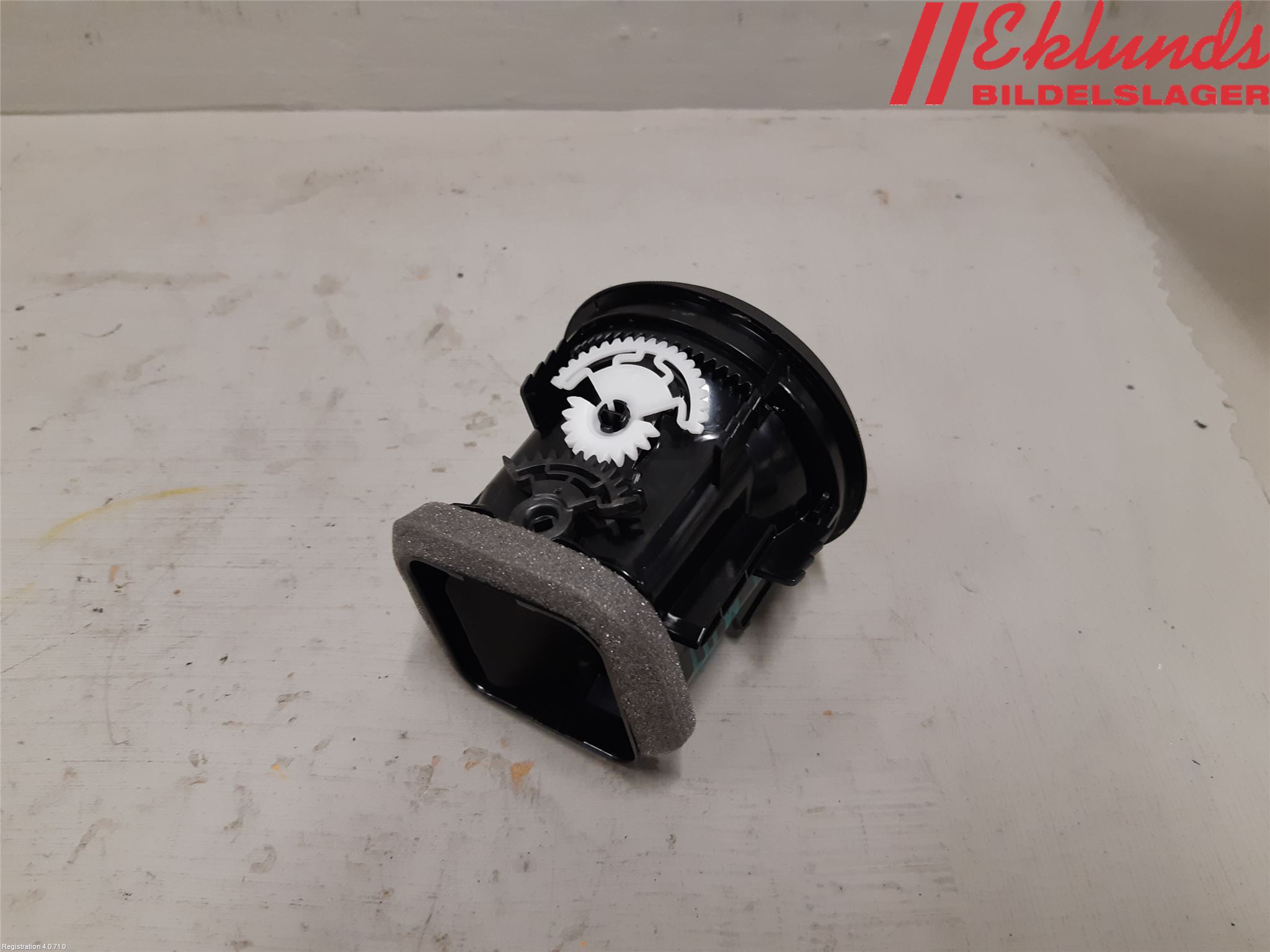 Audi A3/S3 8V 13-20 Defrosterkanal-Munstycke