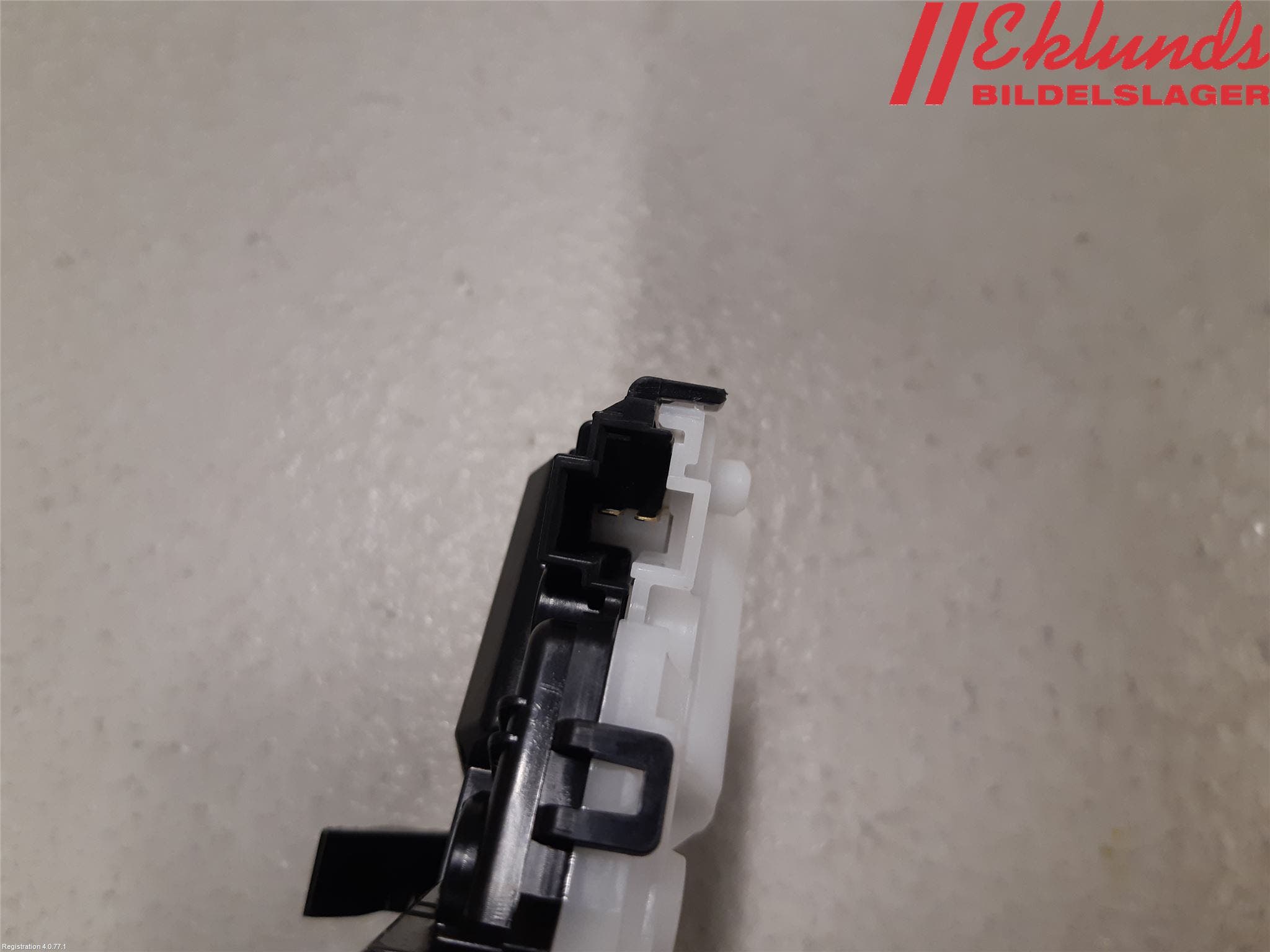 Toyota RAV4 19- Centrallåsmot Tanklucka