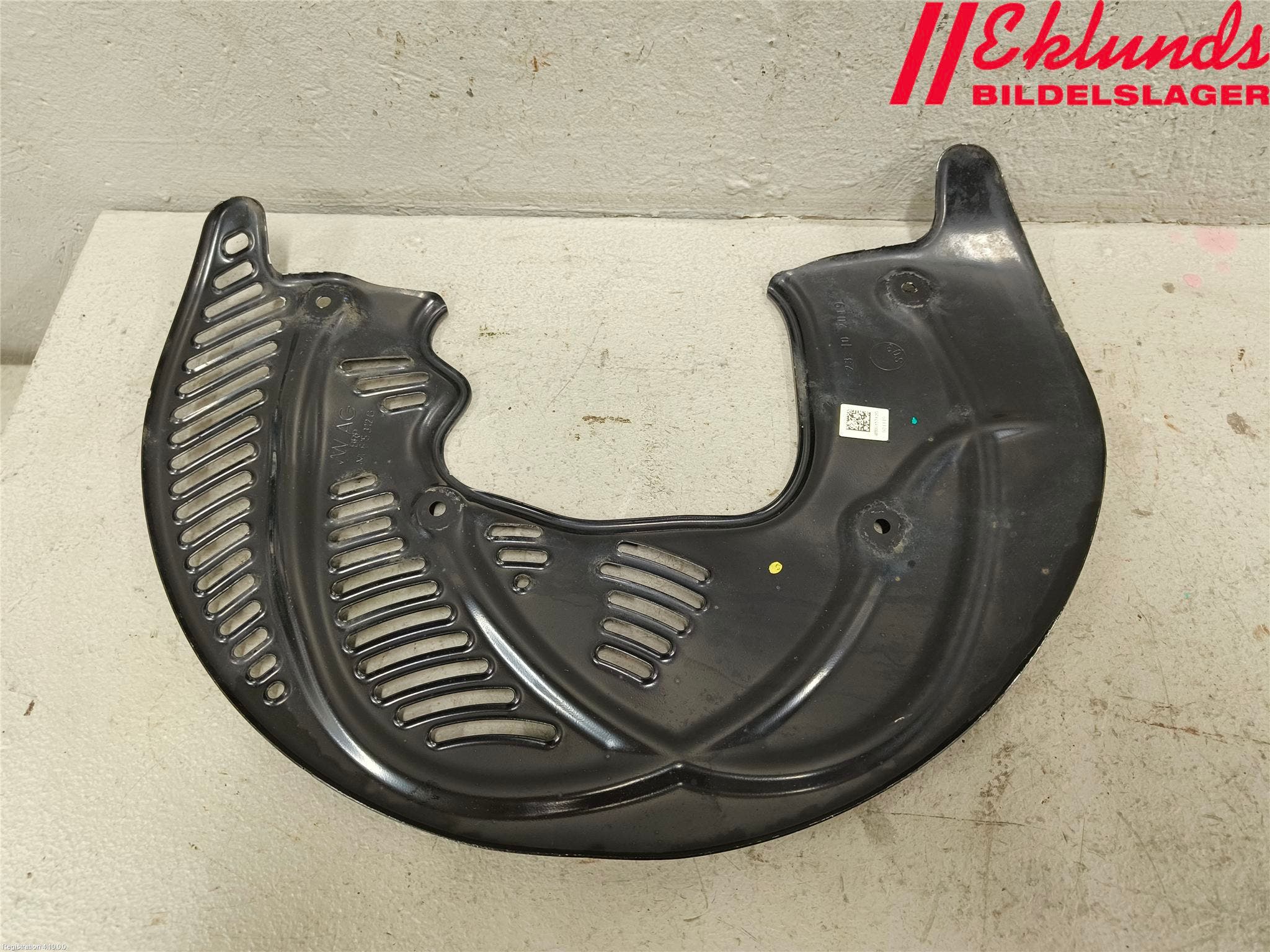 Audi A4/S4 B9 20- Bromssköld Fram