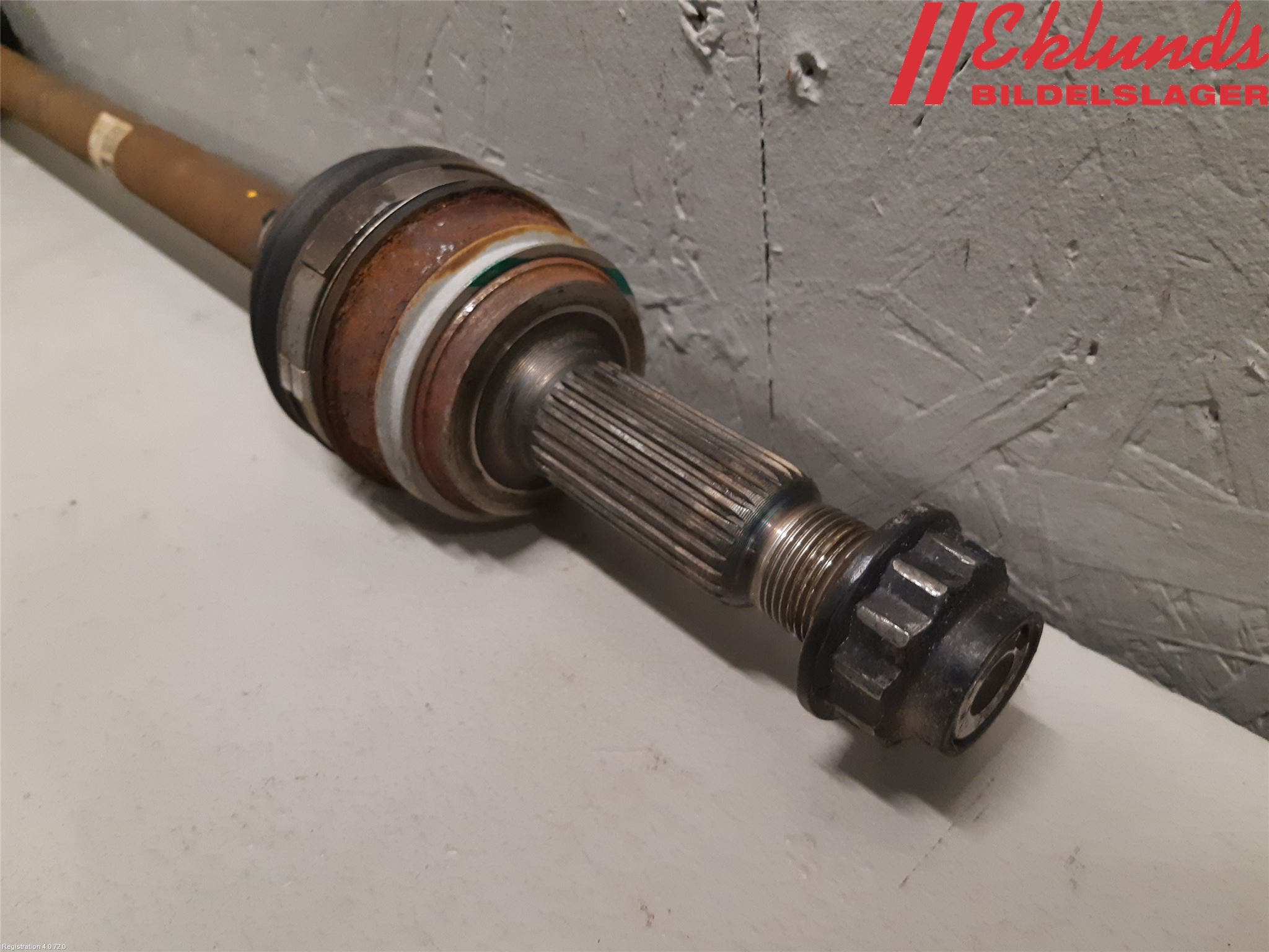 Toyota RAV4 13-18 Drivaxel Bak Höger