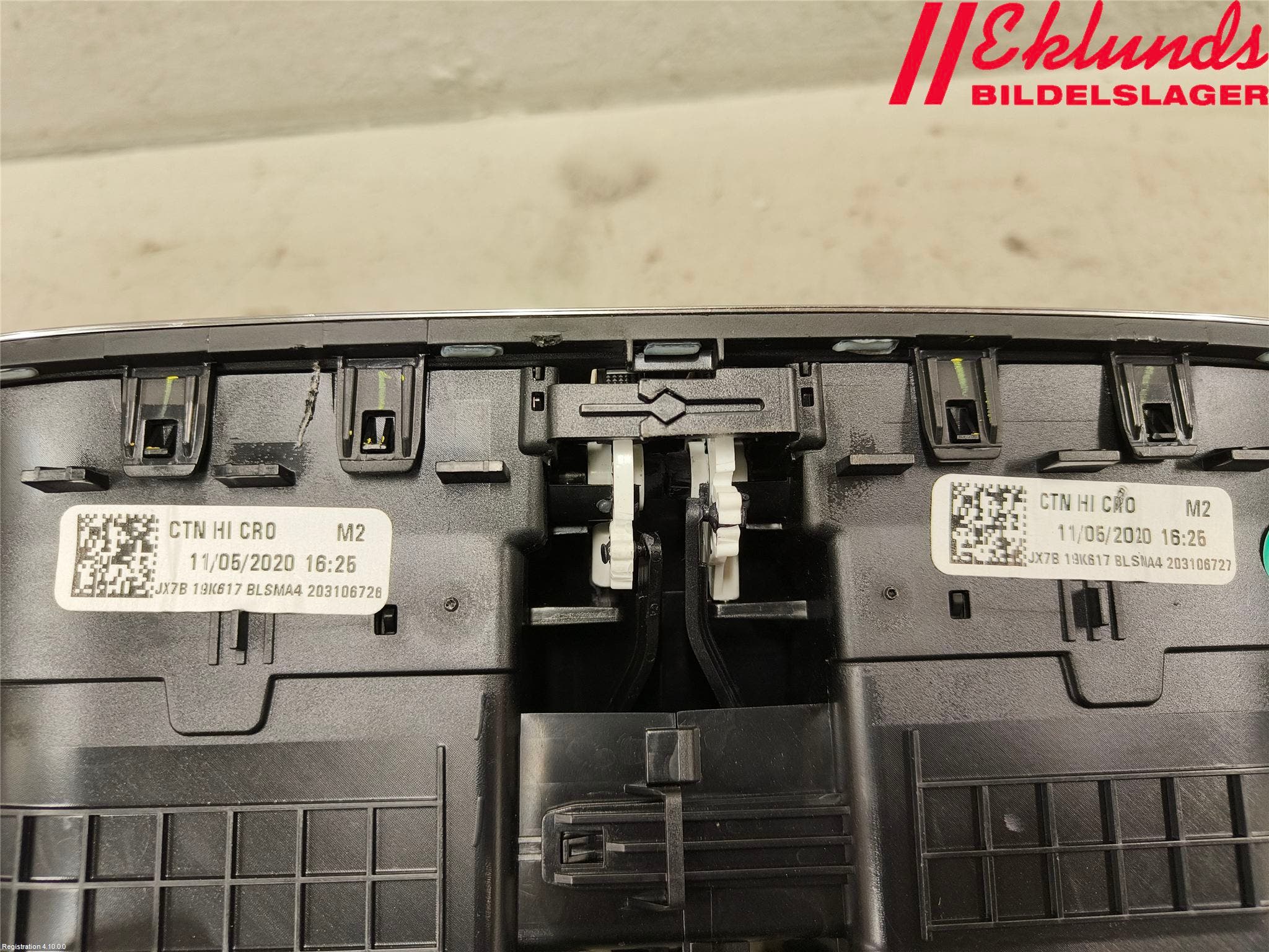 Ford FOCUS 19- Defrosterkanal-Munstycke