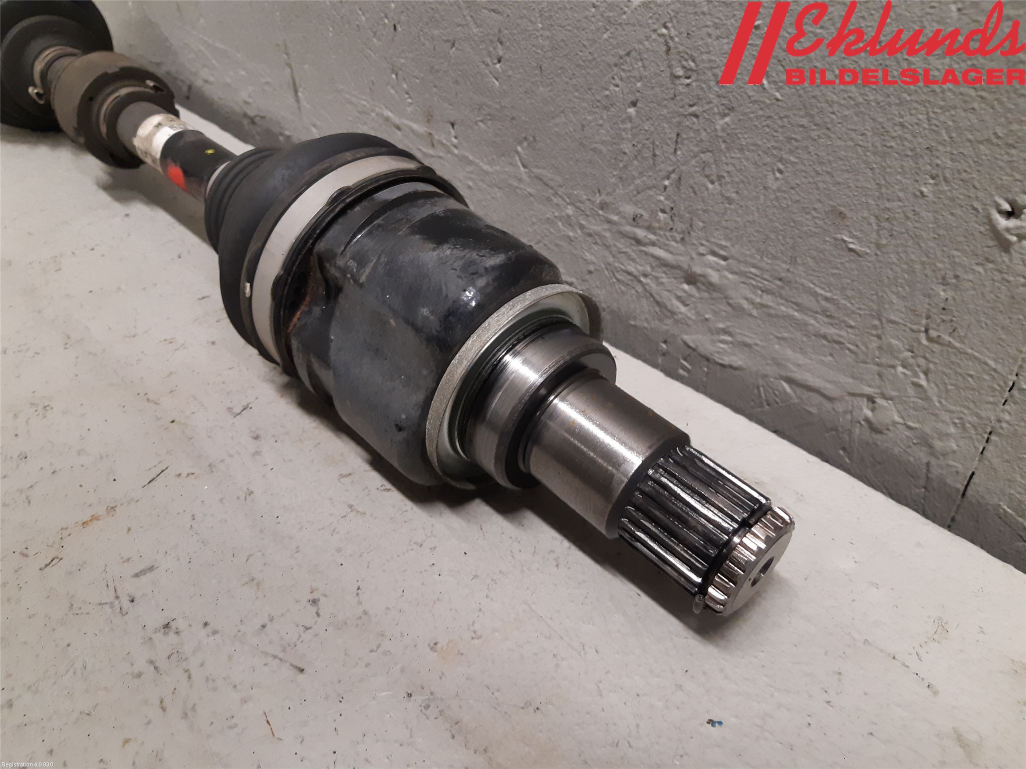 Toyota COROLLA 19- Drivaxel Fram Vänster