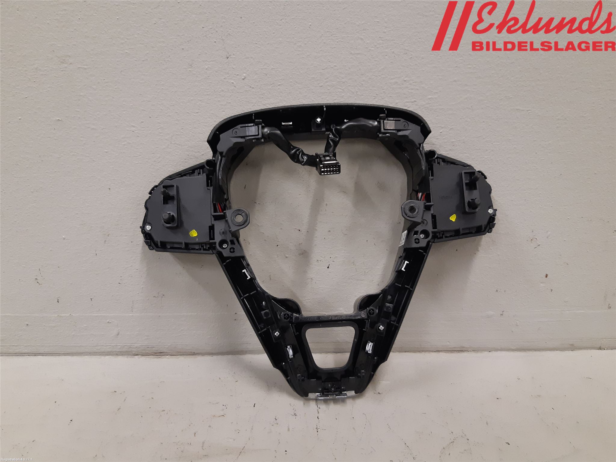 Toyota COROLLA 19- Strömställare Övrigt