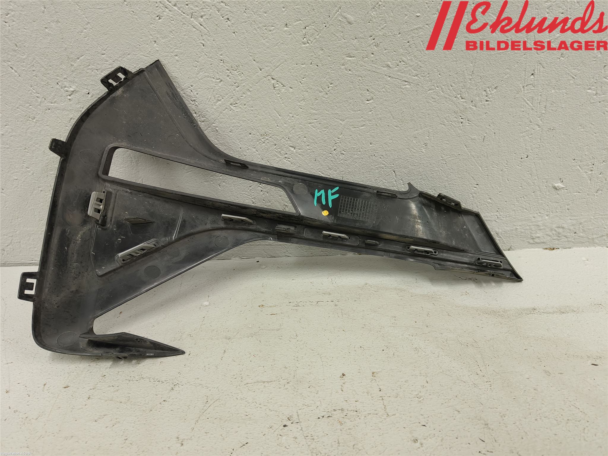 BMW X1 F48 15-22 Stötfångardel Fram Hö