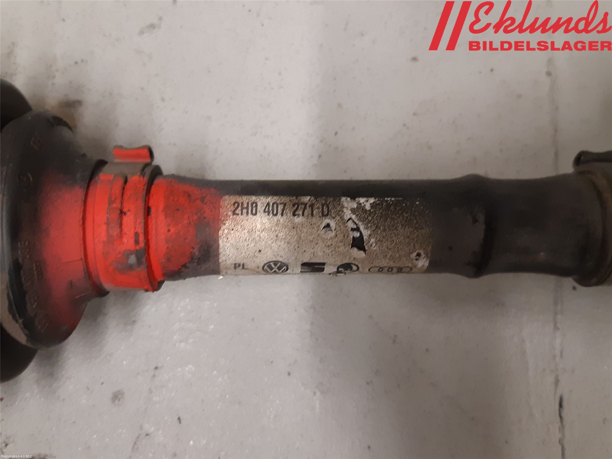 Volkswagen VW AMAROK 2H 10-22 Drivaxel Fram Vänster
