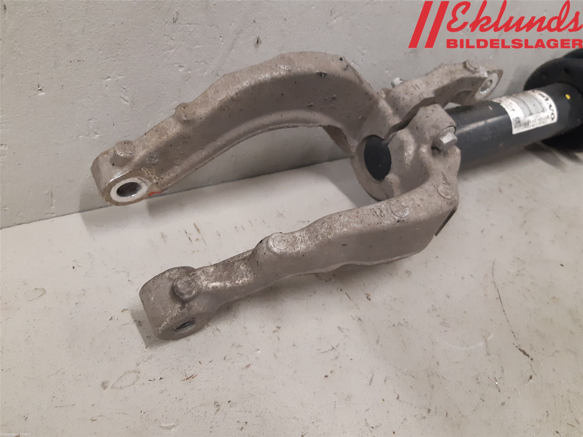 Volvo V60 19- Fjäderben Fram Vänster