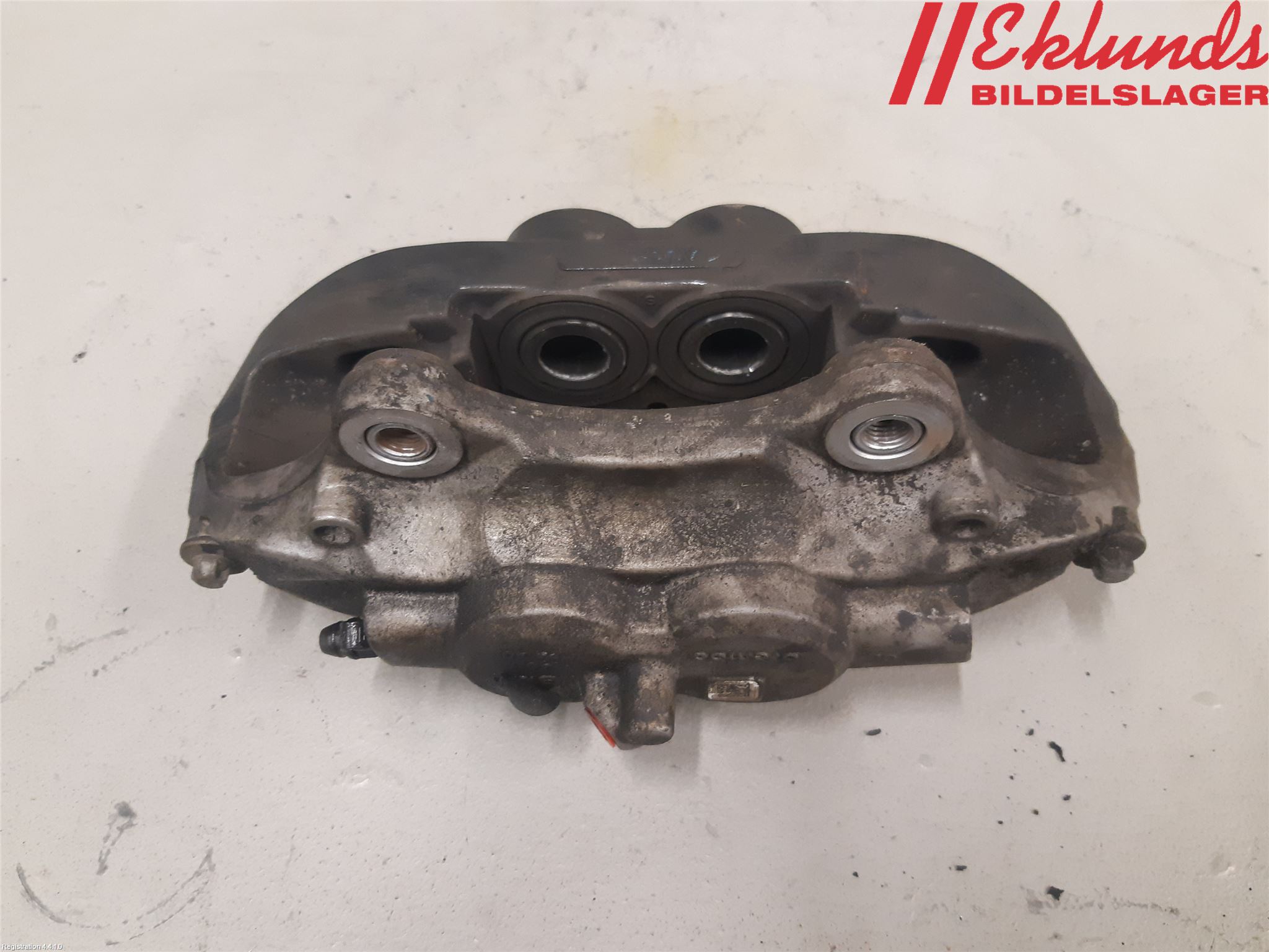 BMW 3 F30/F31/F80 12-19 Bromsok Fram Vänster