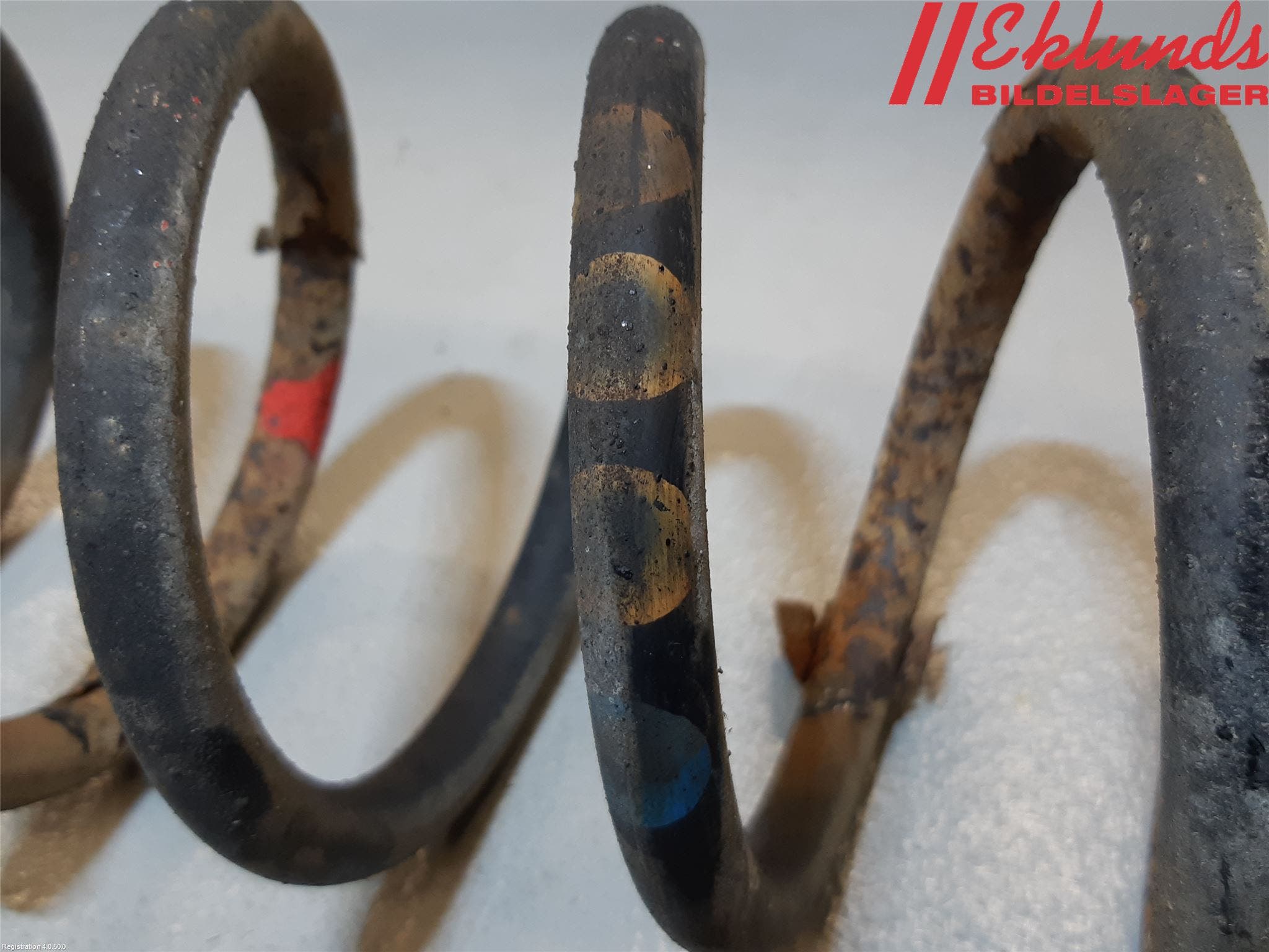 Volkswagen VW GOLF V 04-09 Fjäder Bak