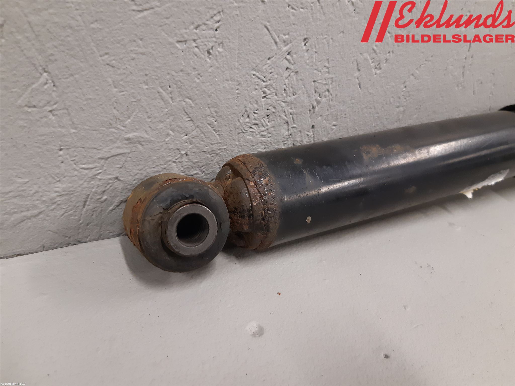 Volvo V70 08-13 Stötdämpare Bak