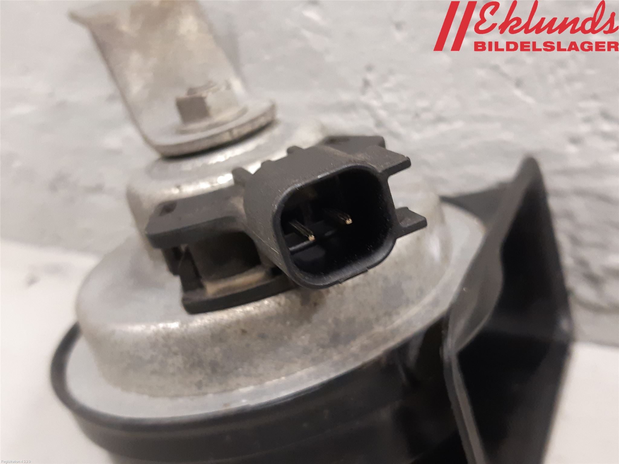 Volvo V70 14-16 Signalhorn