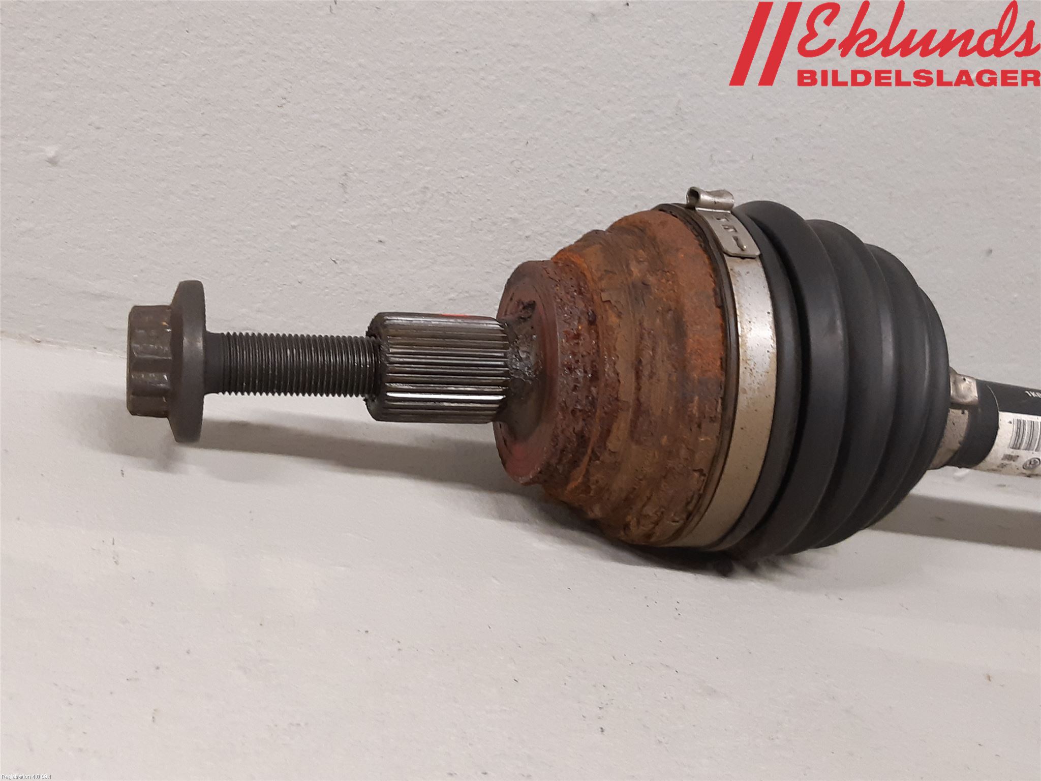 Volkswagen VW GOLF PLUS/CROSS GOLF 04-14 Drivaxel Fram Vänster