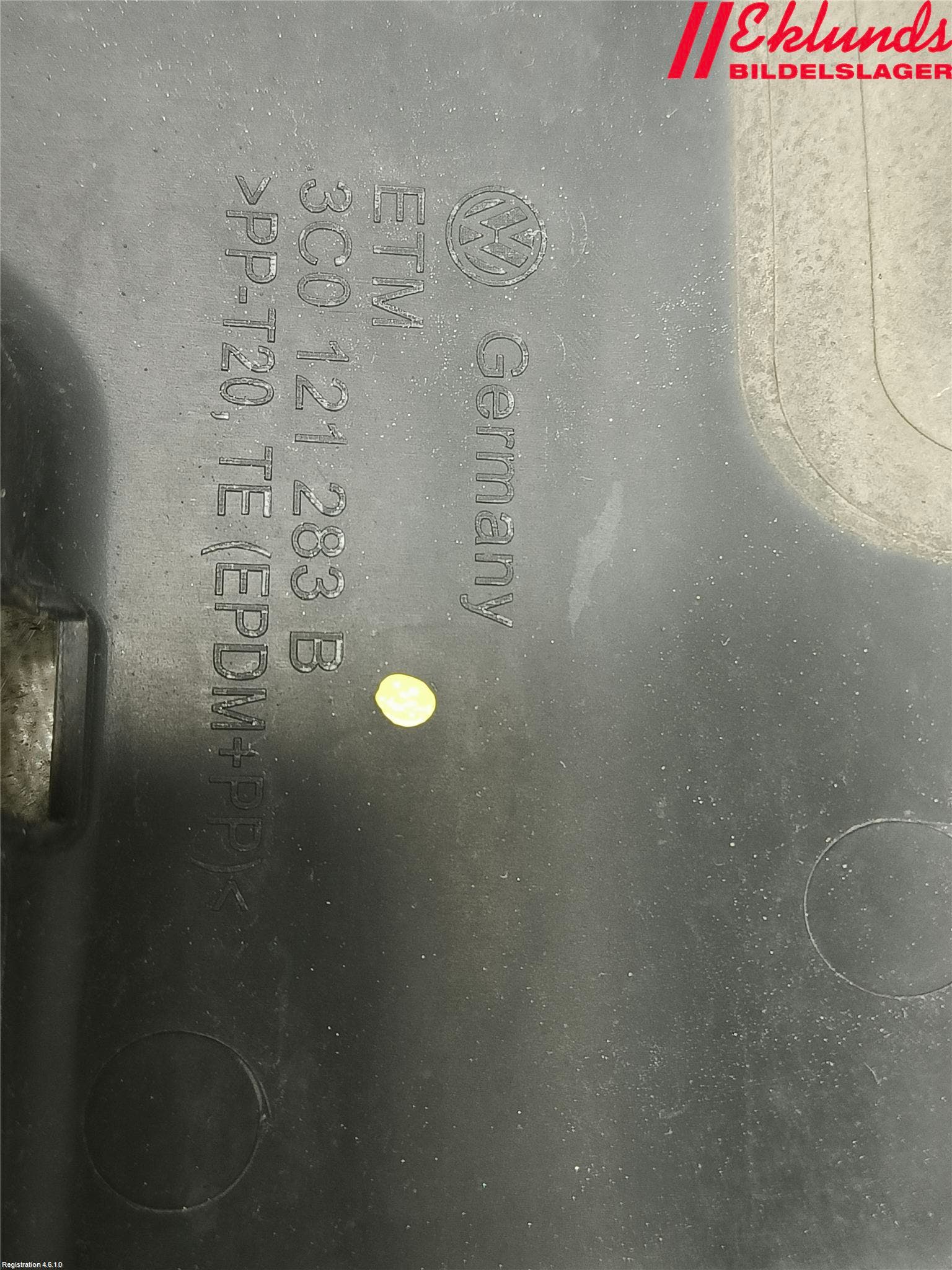 Volkswagen VW PASSAT 05-11 Deflektor Plåt-Plast Kylning