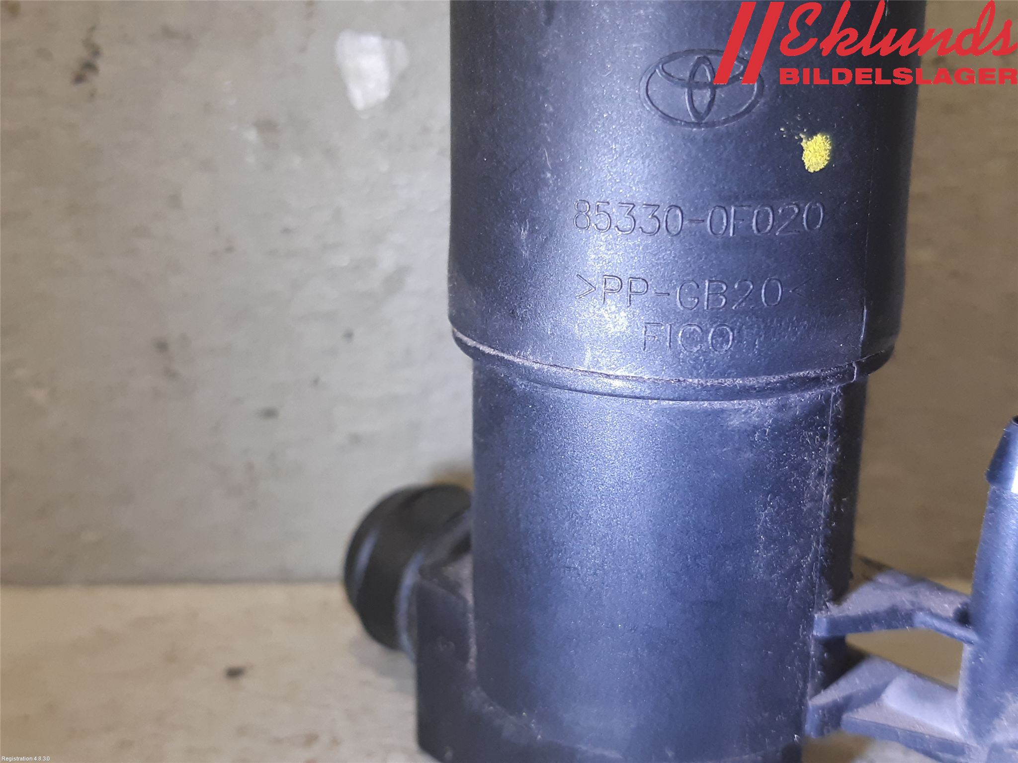 Toyota YARIS XP130 12-14 Spolarpump Baklucka