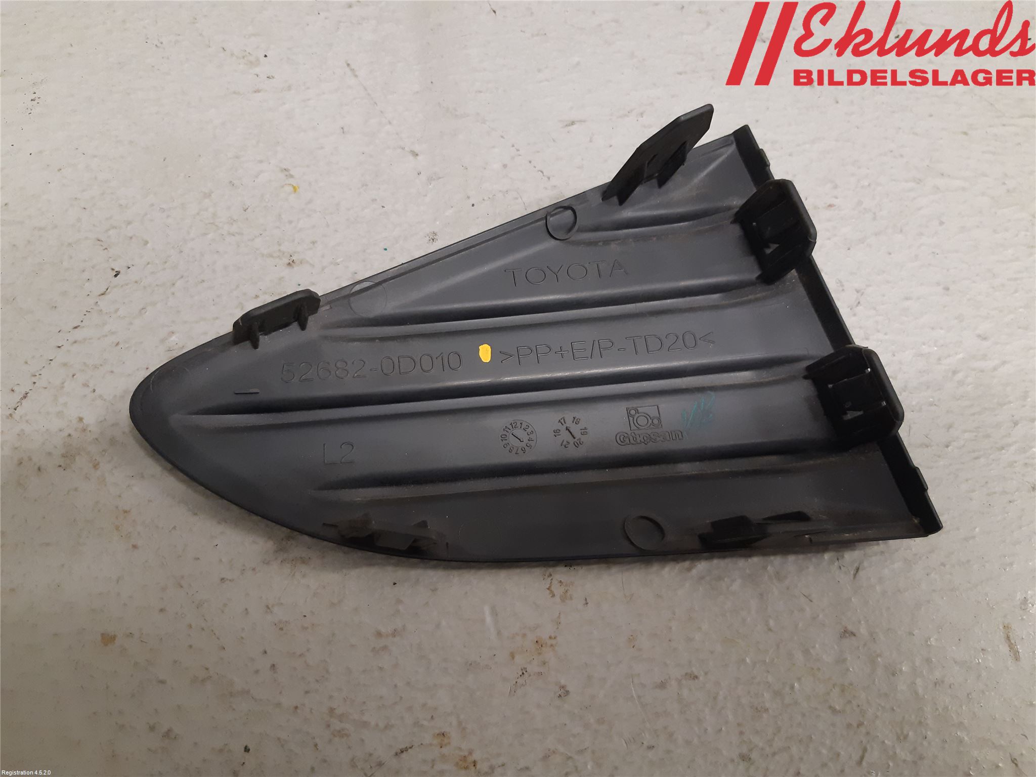 Toyota YARIS XP130 15-20 Stöt Utfyllnad-List-Grill