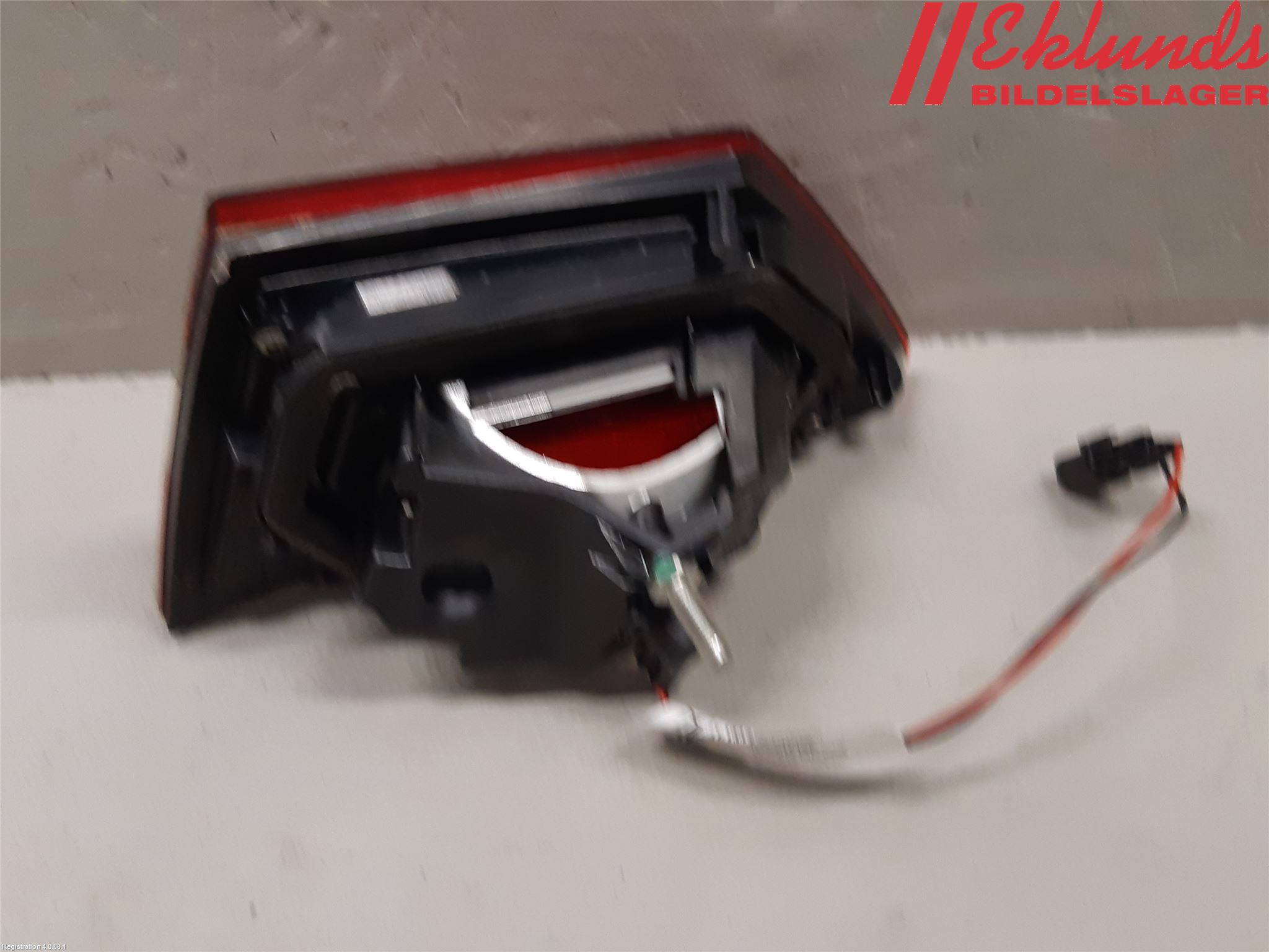 Renault CLIO IV 12-16 Bakljus Lucka Vä