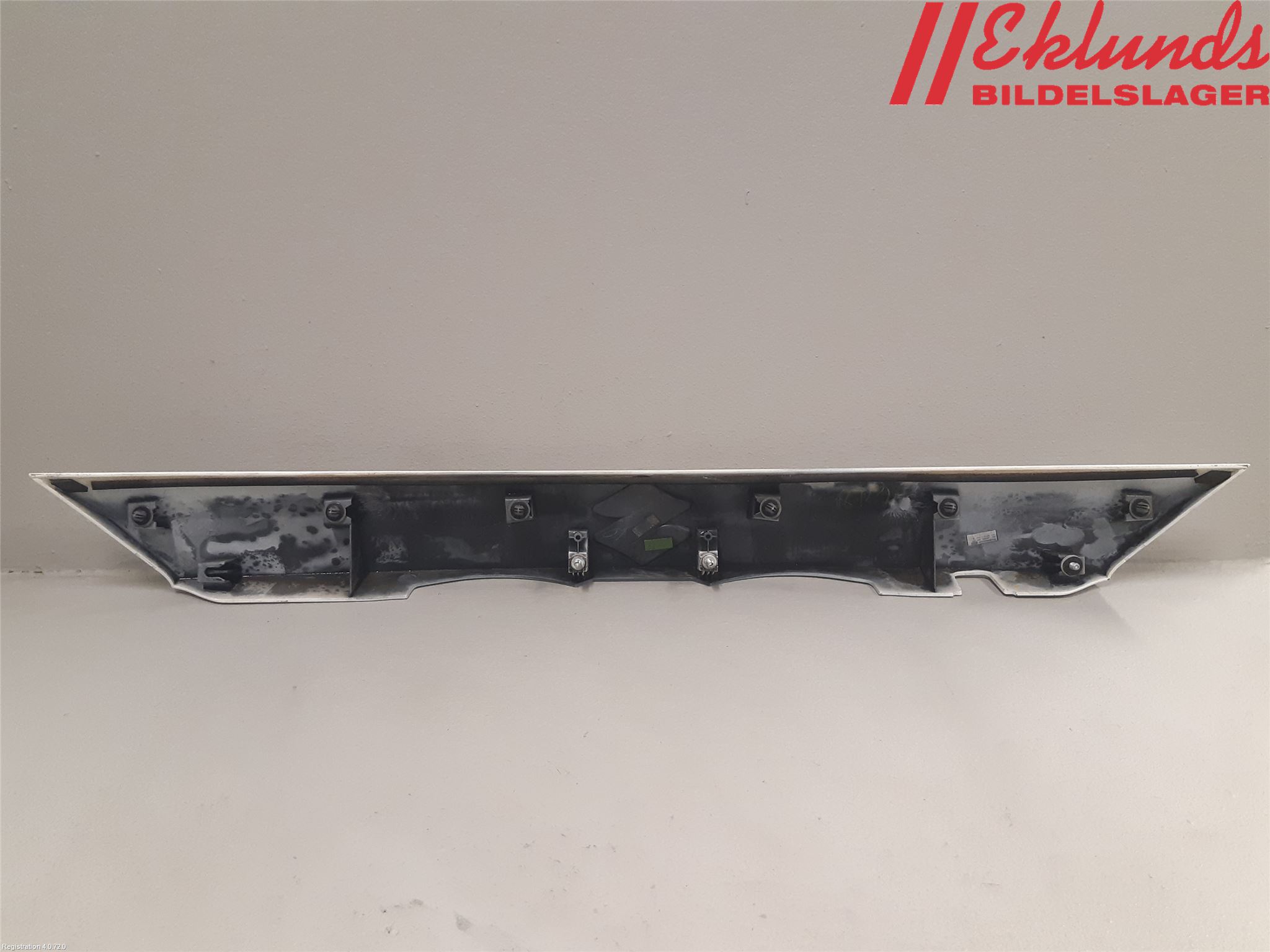 Suzuki VITARA 15- Emblem