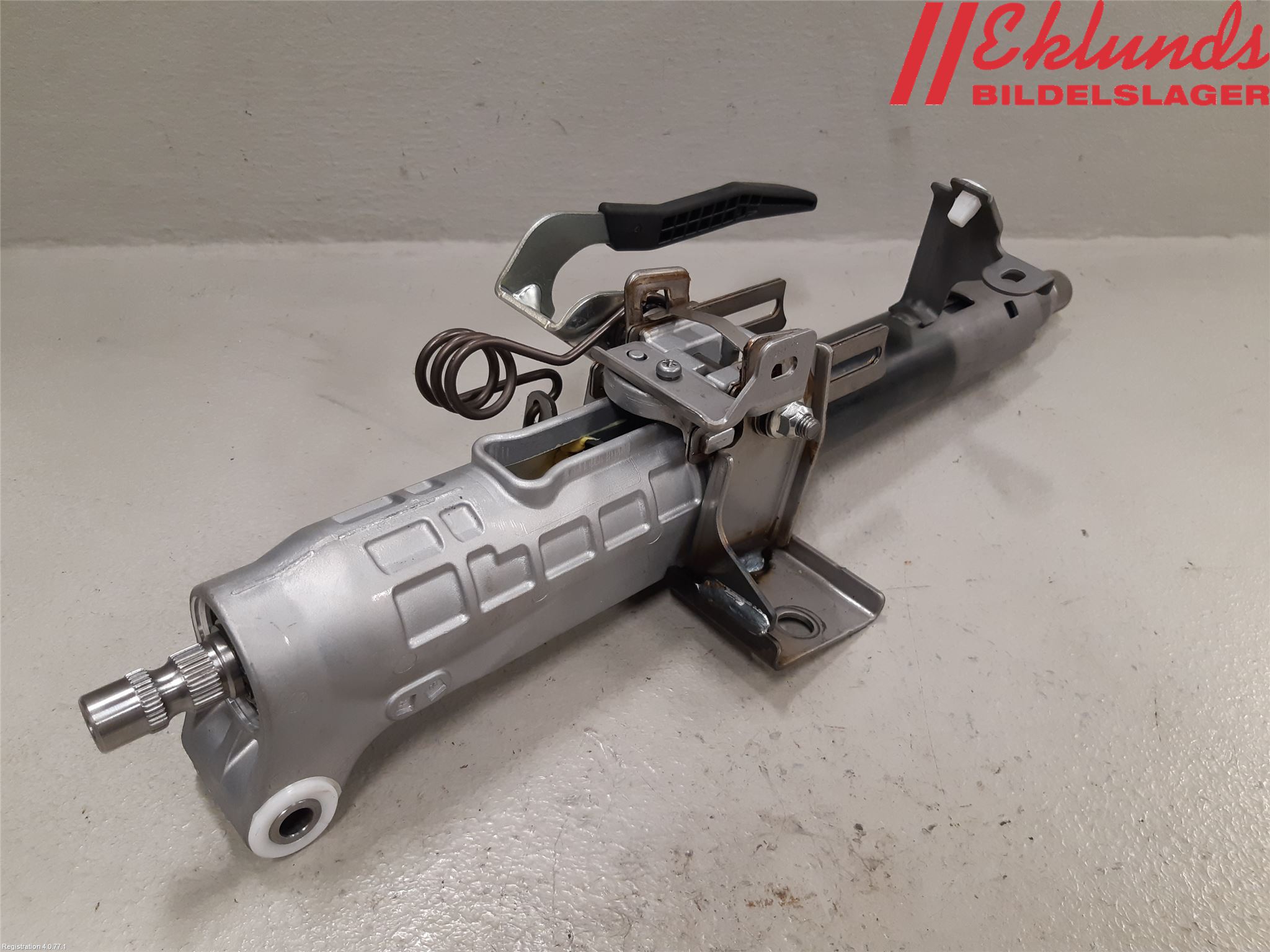 Toyota RAV4 19- Rattaxelagg Justerbart