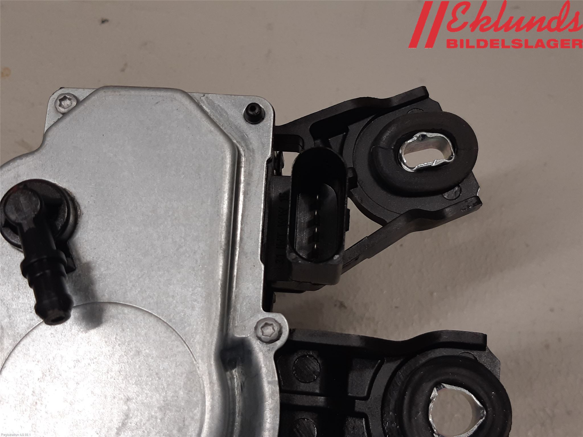 Volkswagen VW PASSAT 11-14 Torkarmotor Baklucka