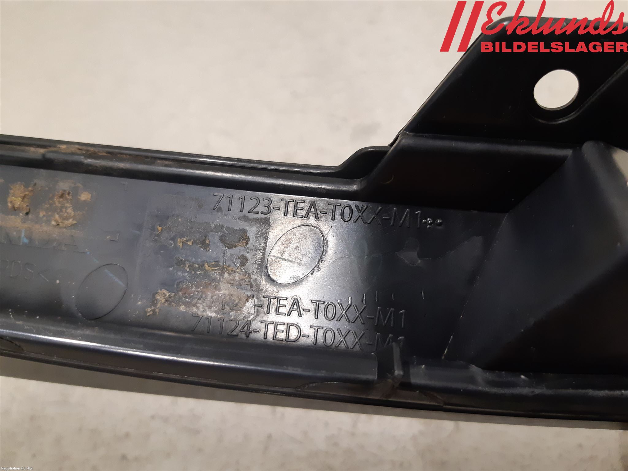 Honda CIVIC 17-22 Stötfångarlist Fram