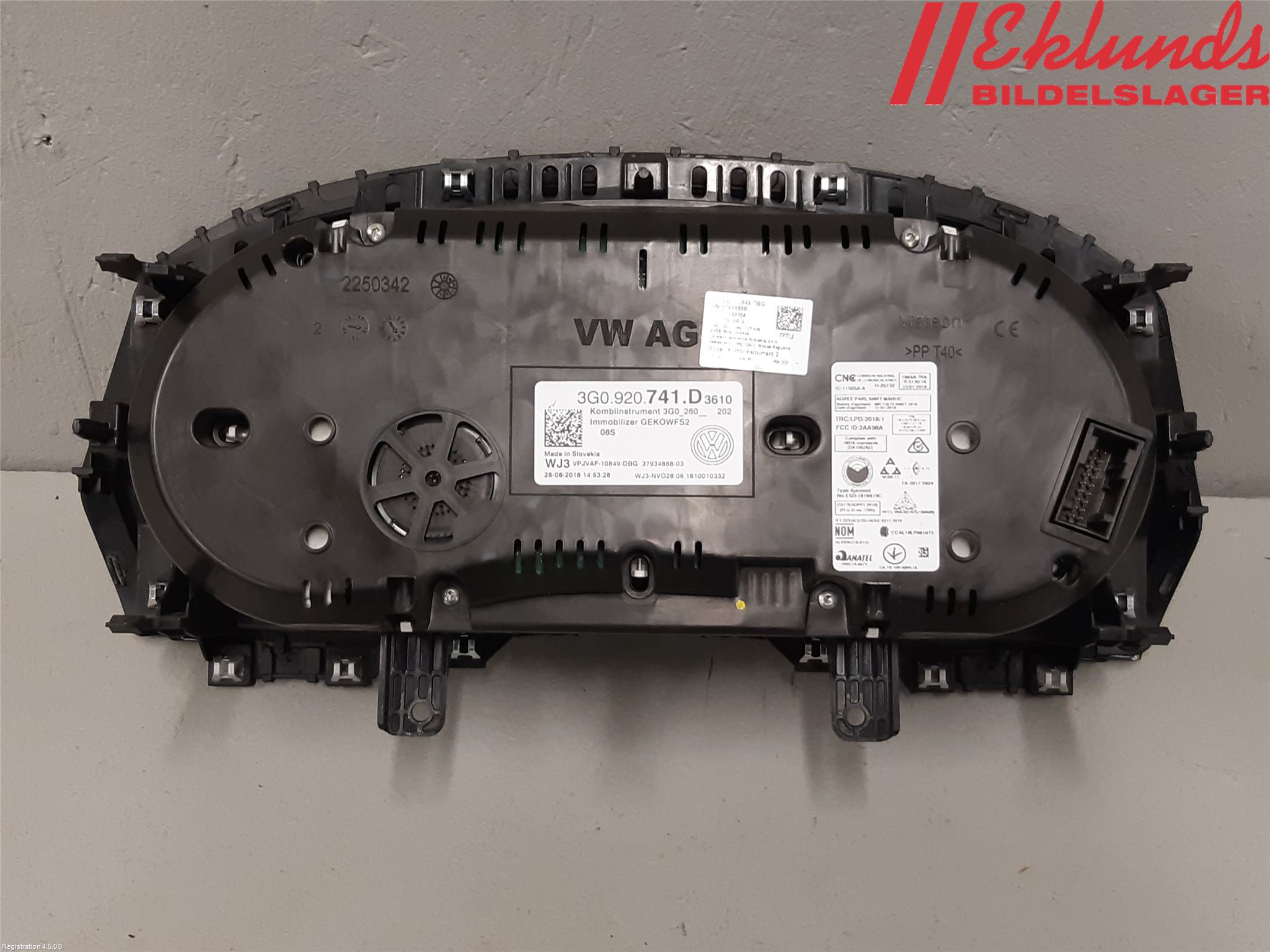 Volkswagen VW PASSAT 15-19 Instrument Komb