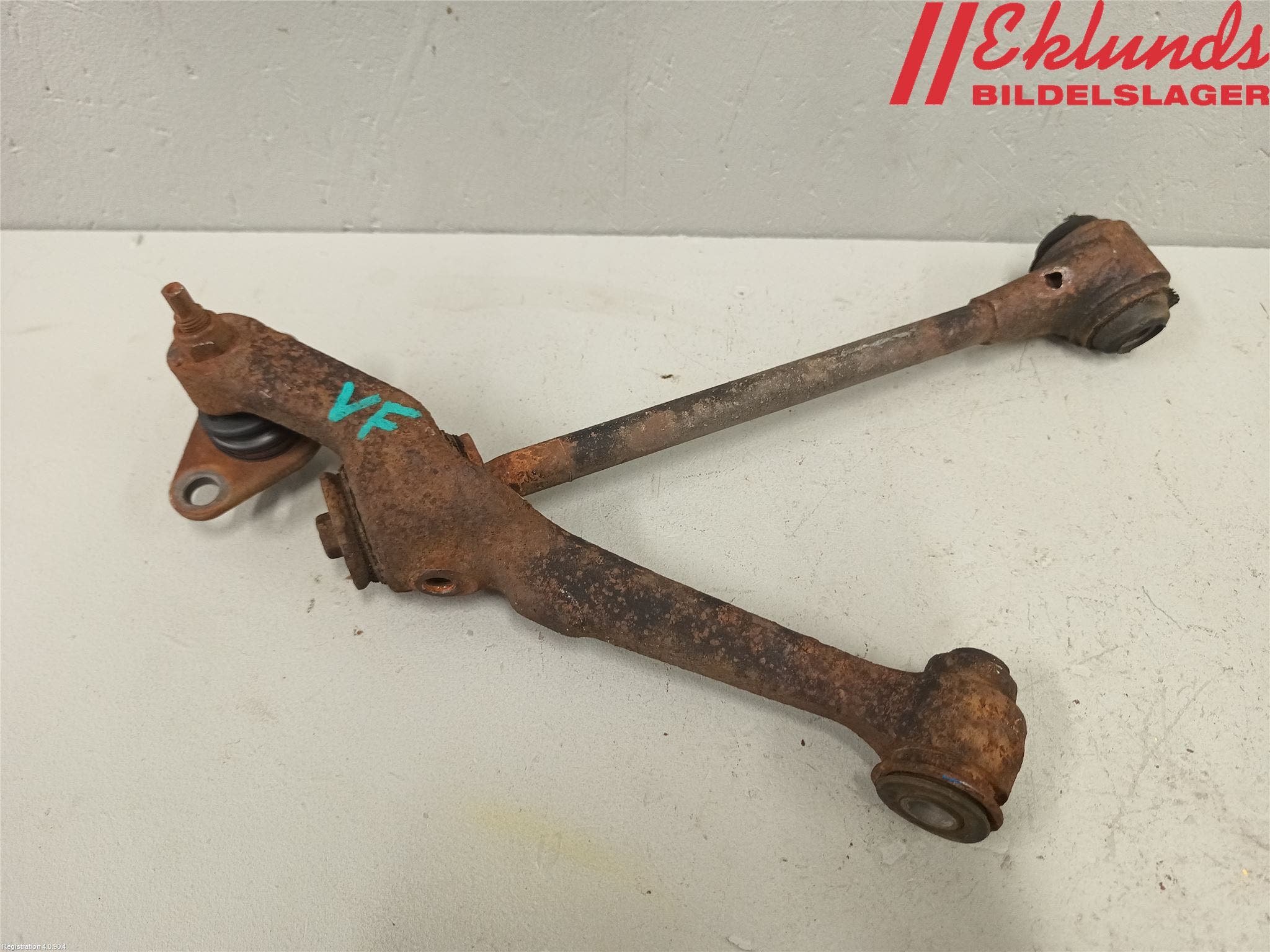 Volvo 940 91-98 Bärarm Fram Undre Vä