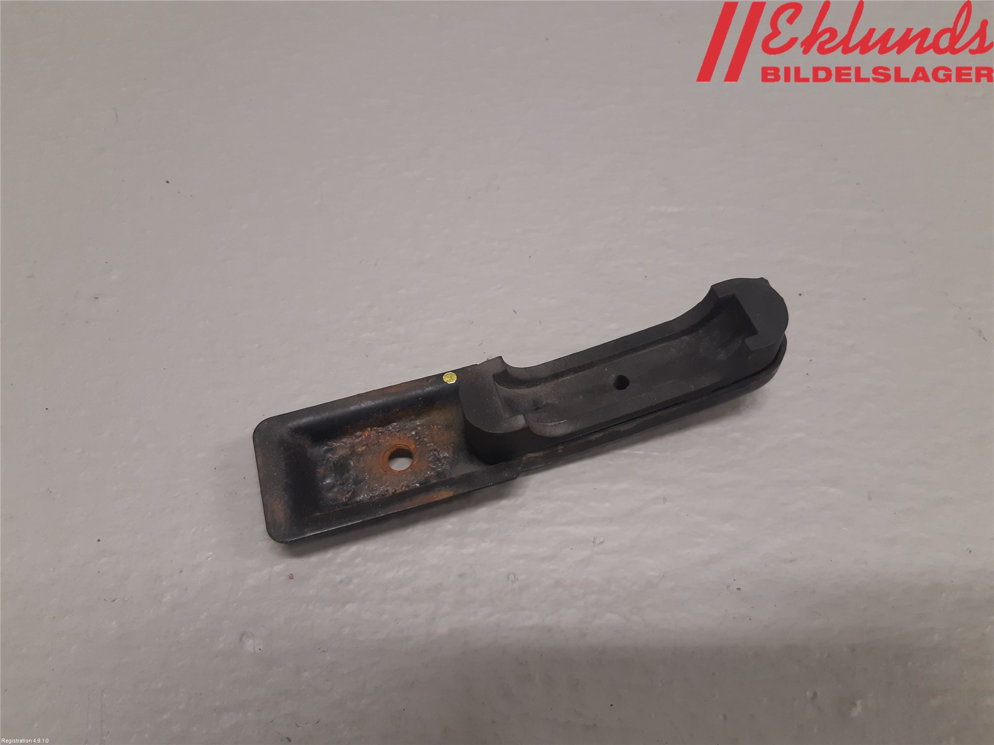 Volvo 940 91-98 Kylarfäste-Ram-Balk