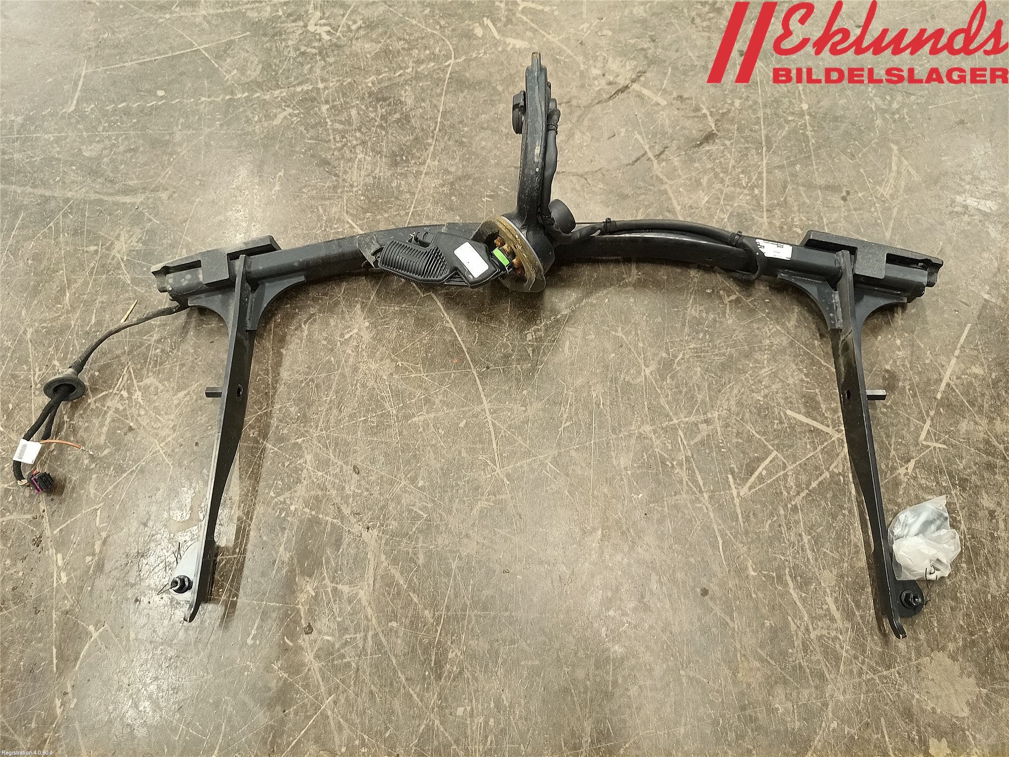 Audi A6 F2/C8 19- Dragkrok