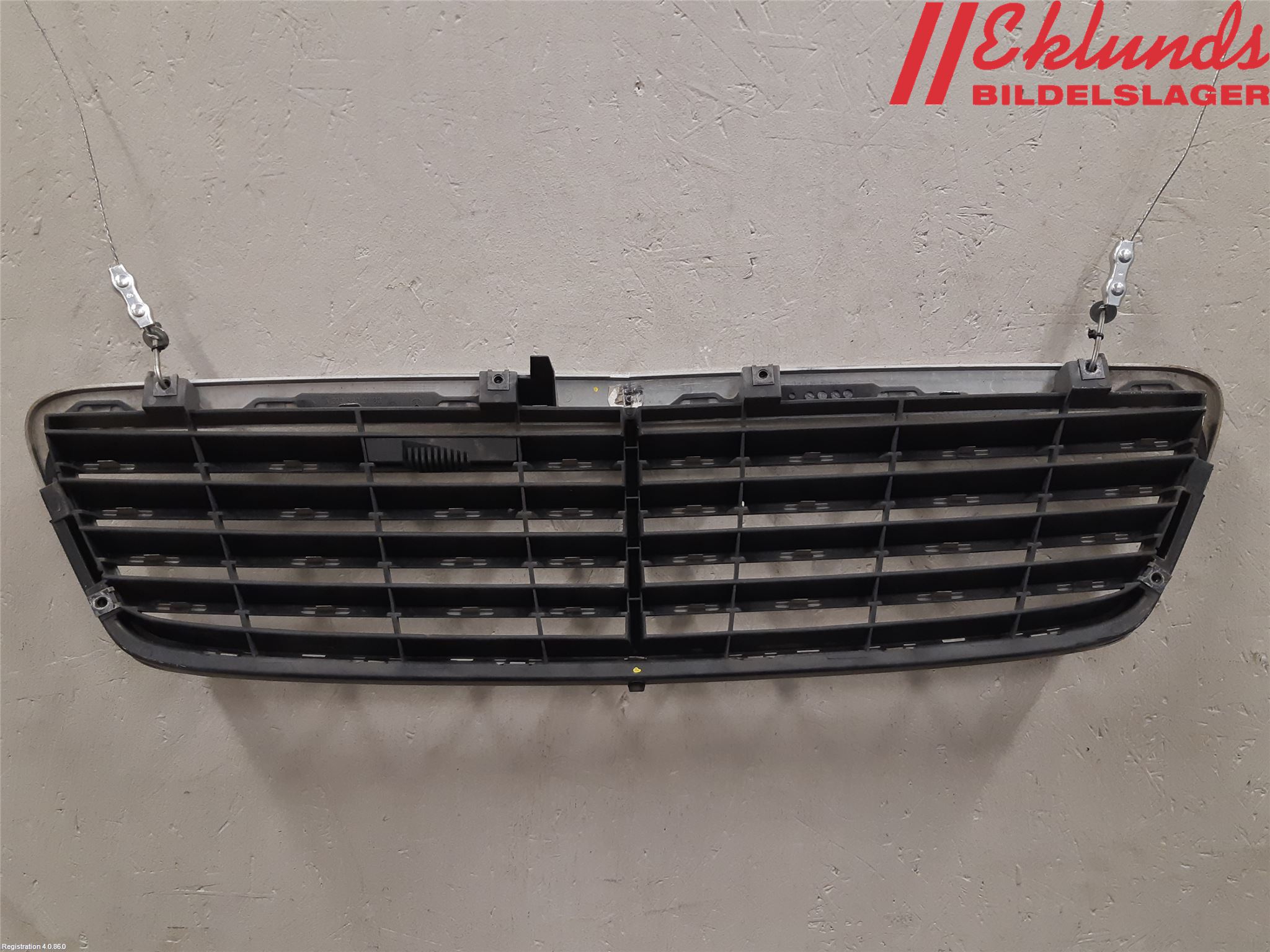 Mercedes-Benz MB C (203) 00-07 Grill Komp