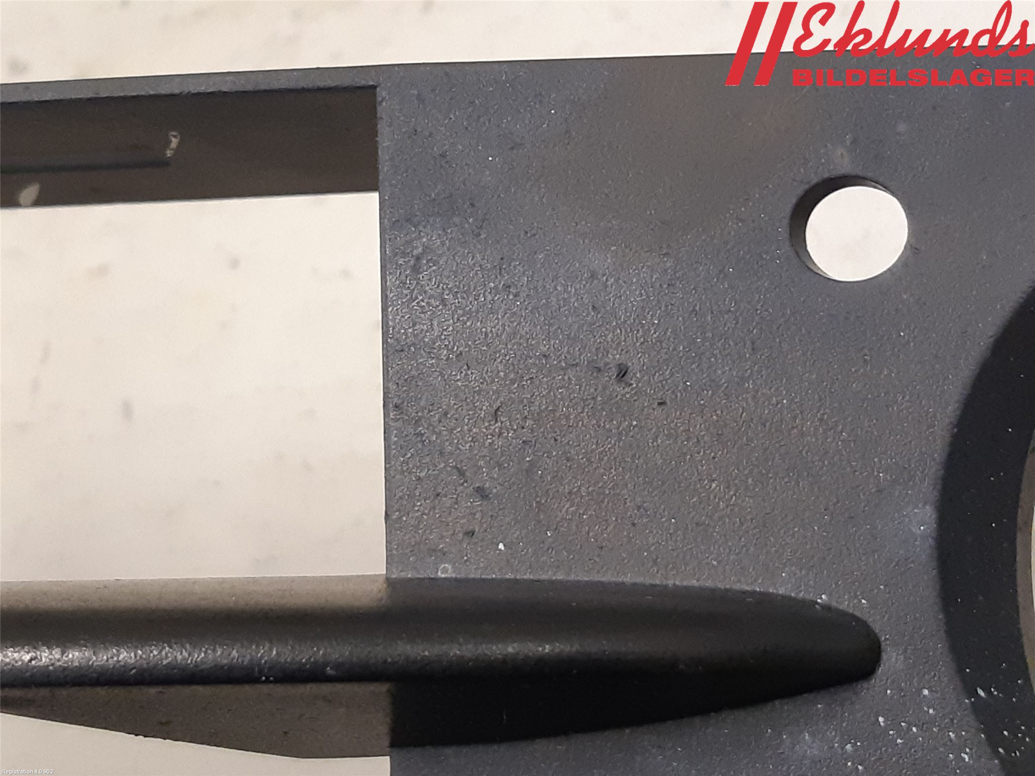 BMW 5 E60/61 Sed/Tou 02-10 Dimljussarg Fram