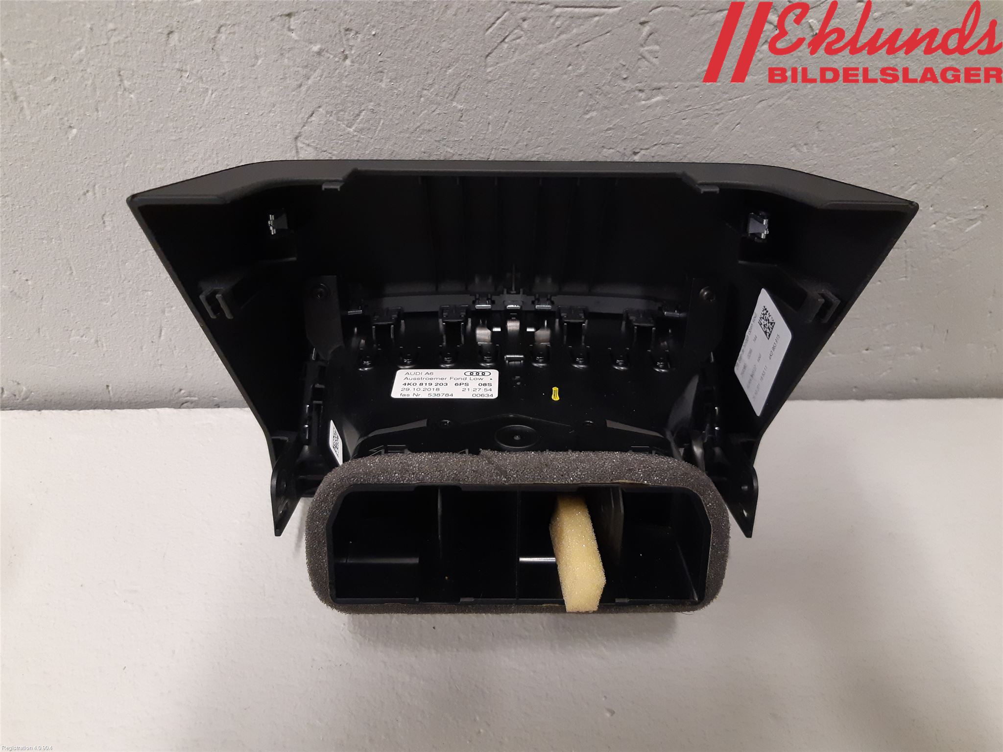 Audi A6 F2/C8 19- Defrosterkanal-Munstycke
