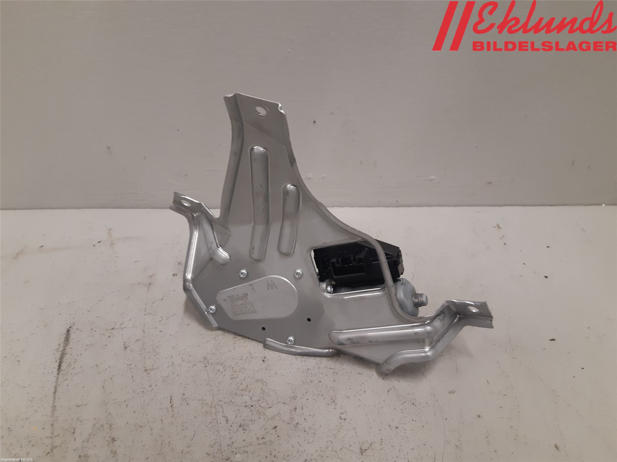 Toyota YARIS XP130 15-20 Torkarmotor Baklucka