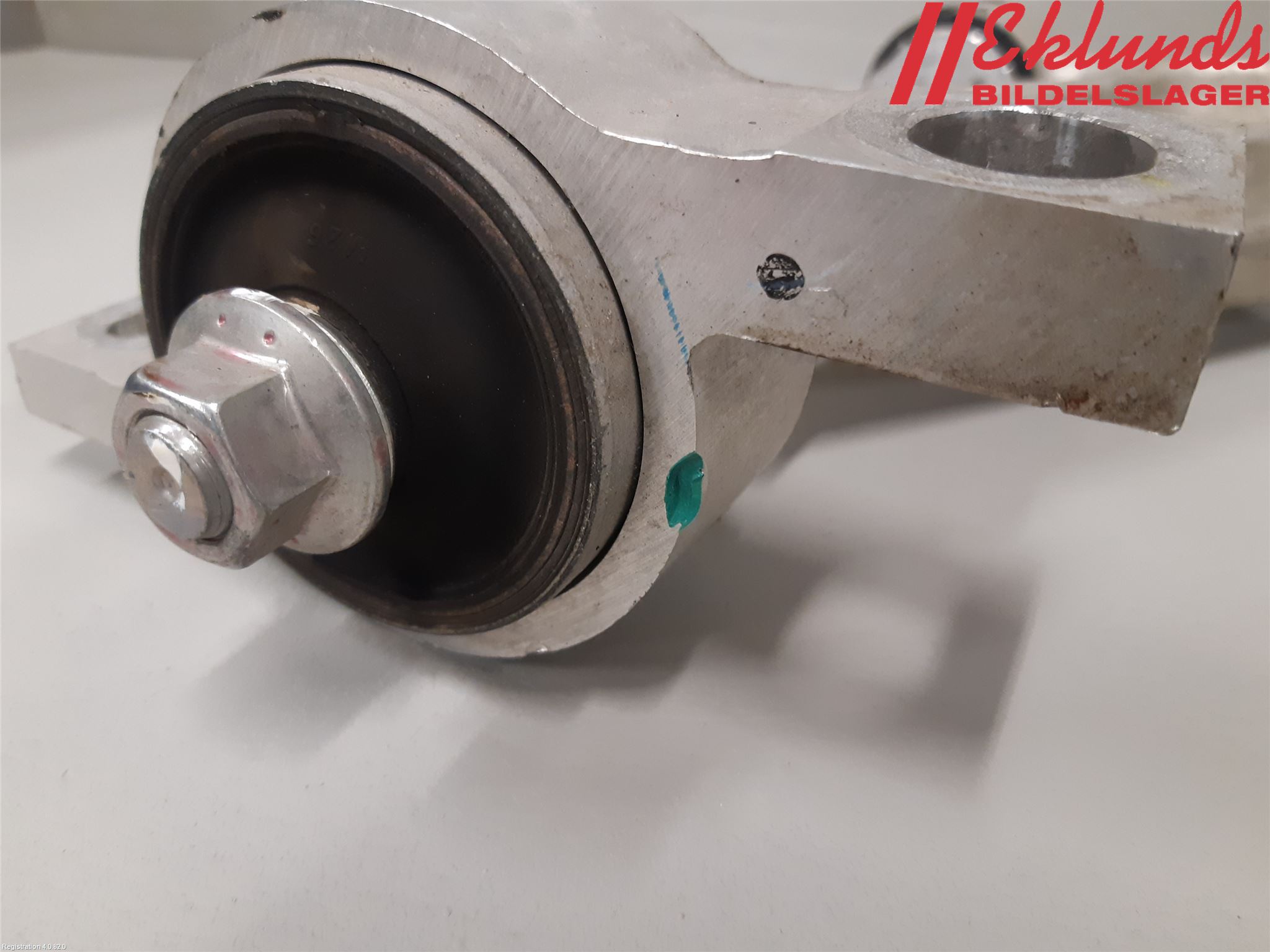 Lexus IS 250/350 14-20 Bärarm Fram Undre Hö