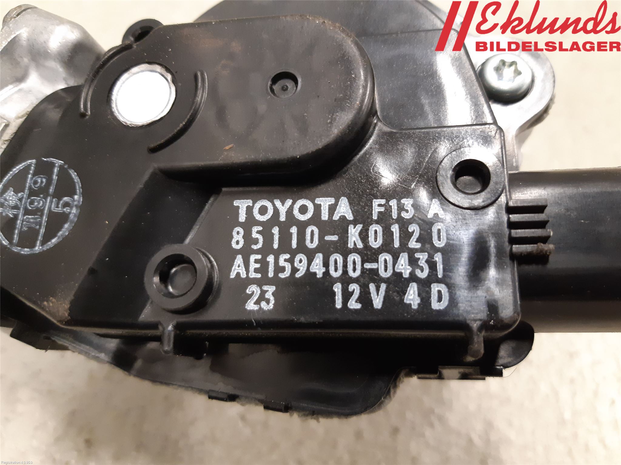 Toyota YARIS XP21 20- Torkarmotor Vindruta