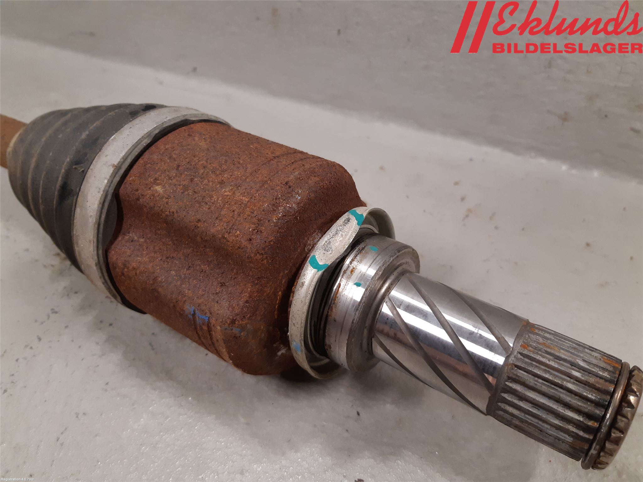 Renault CLIO IV 12-16 Drivaxel Fram Vänster