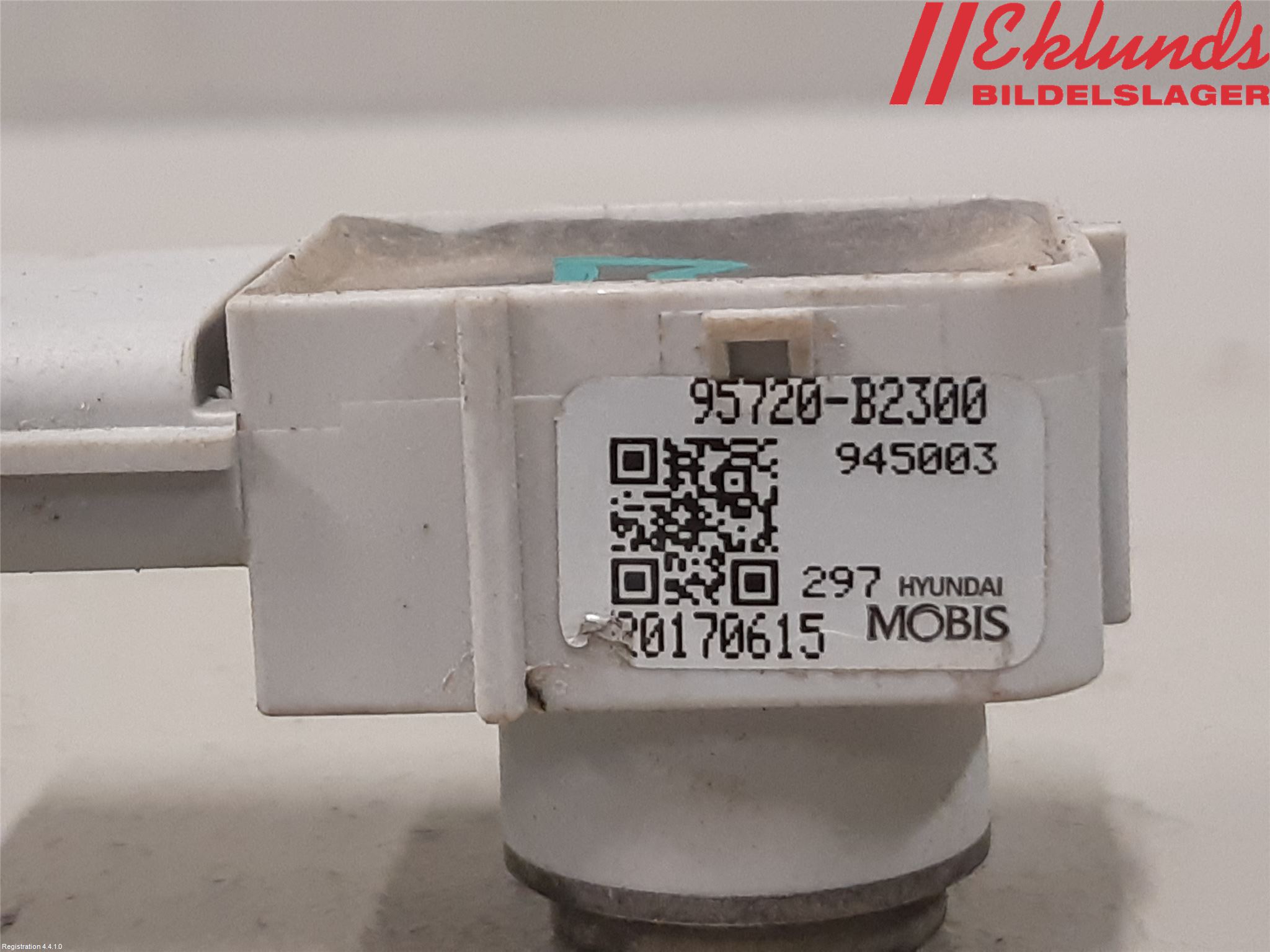 Kia SOUL 09- Parkeringshjälp Backsensor