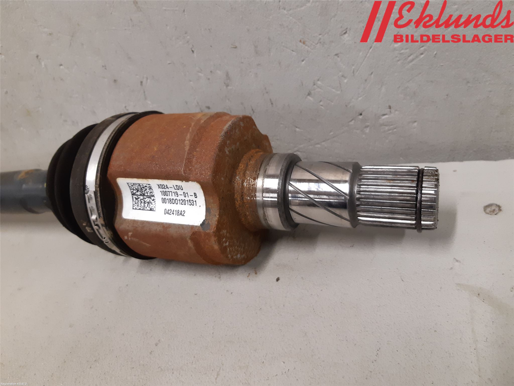 Tesla MODEL S 13- Drivaxel Bak Höger