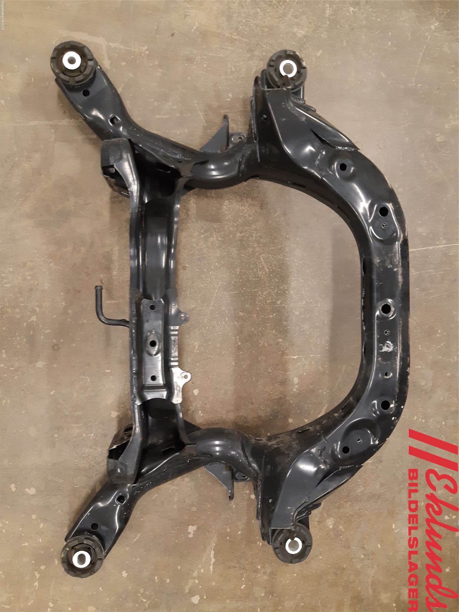 Toyota RAV4 19- Bakaxelbalk