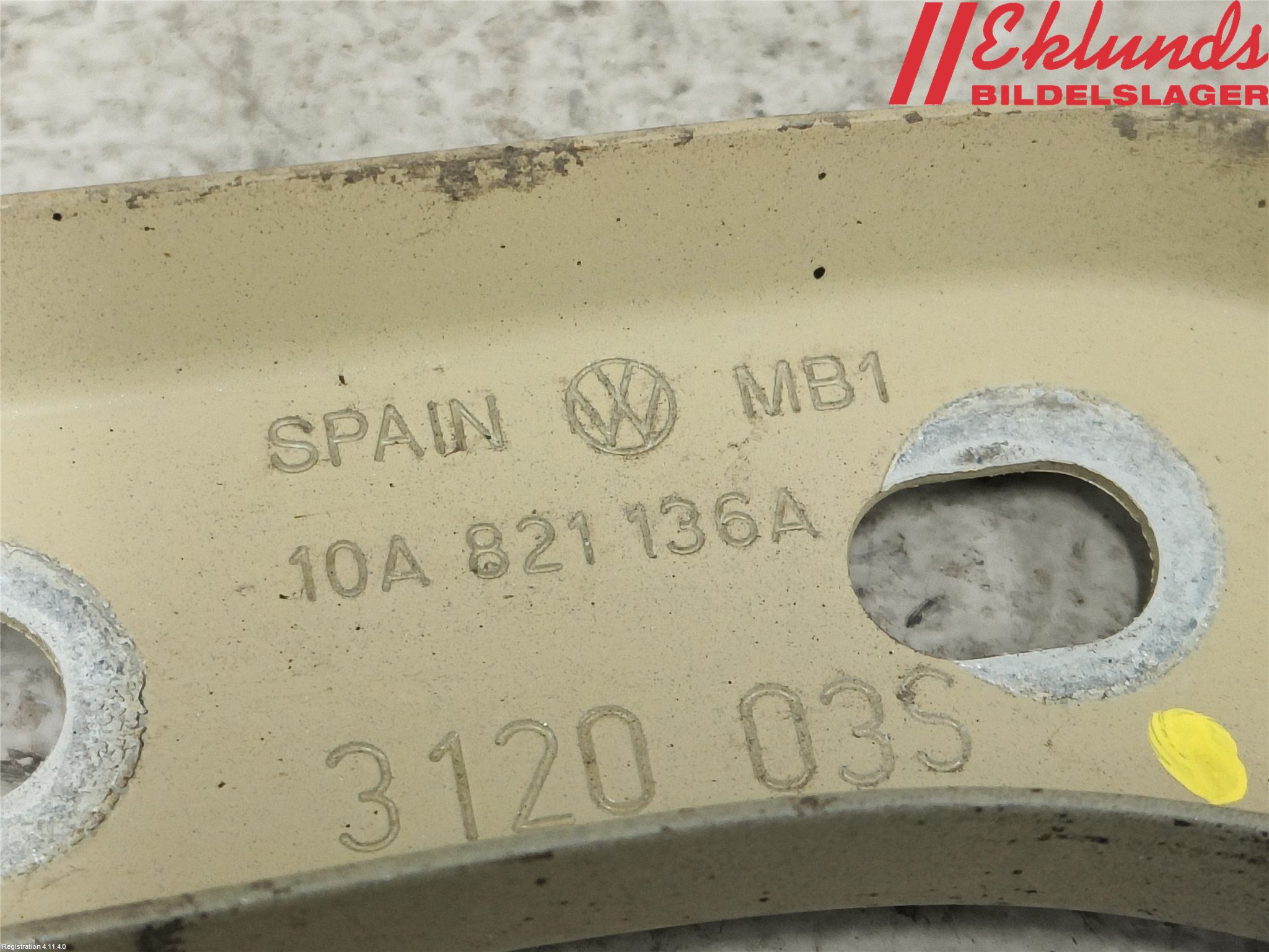 Volkswagen VW ID.3 21- Skärmfäste Fram Hö