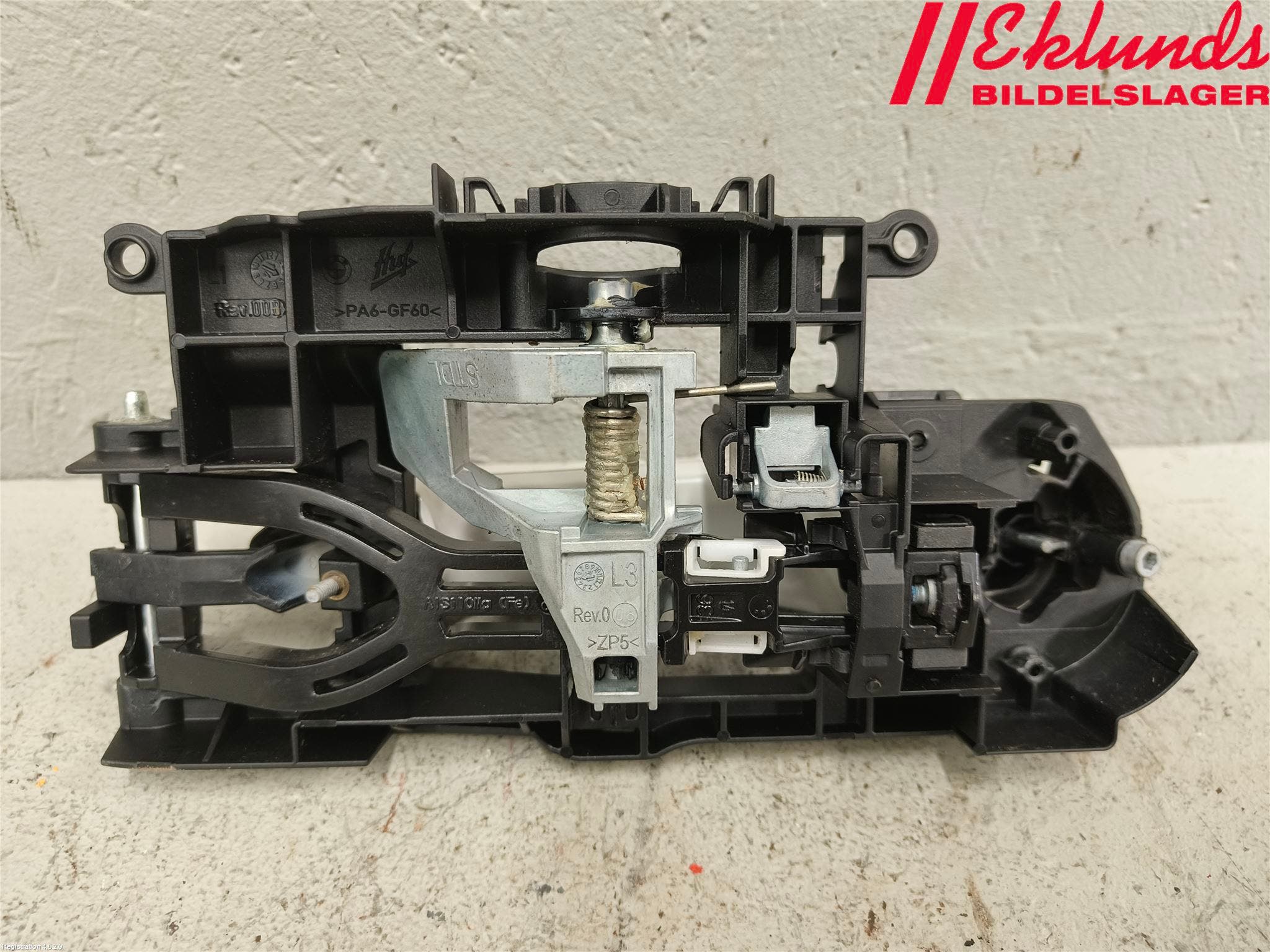 BMW 5 F10/F11/F18 09-17 Dörrhandtag Yttre Hö