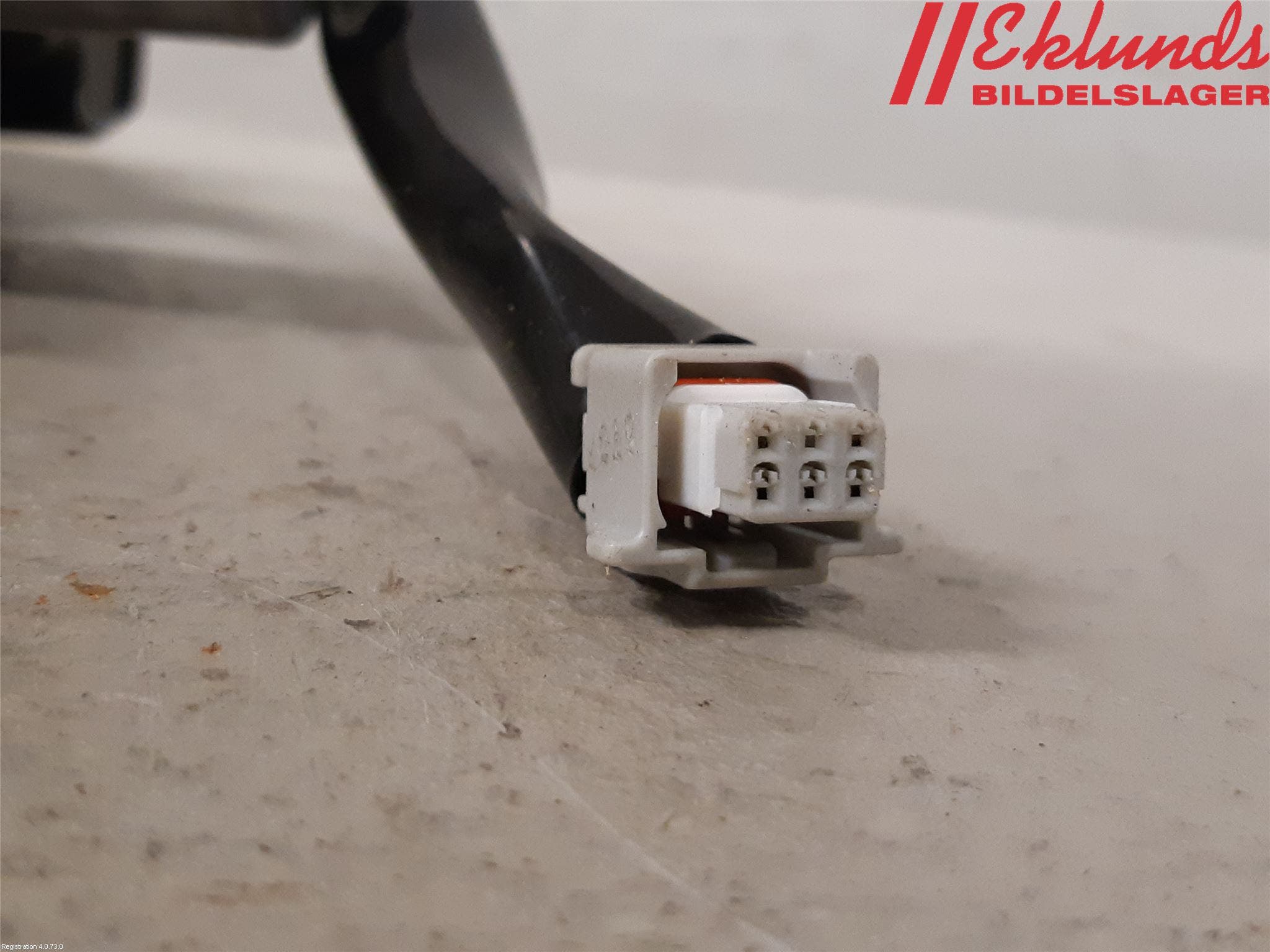 Toyota RAV4 19- Låskista Baklucka