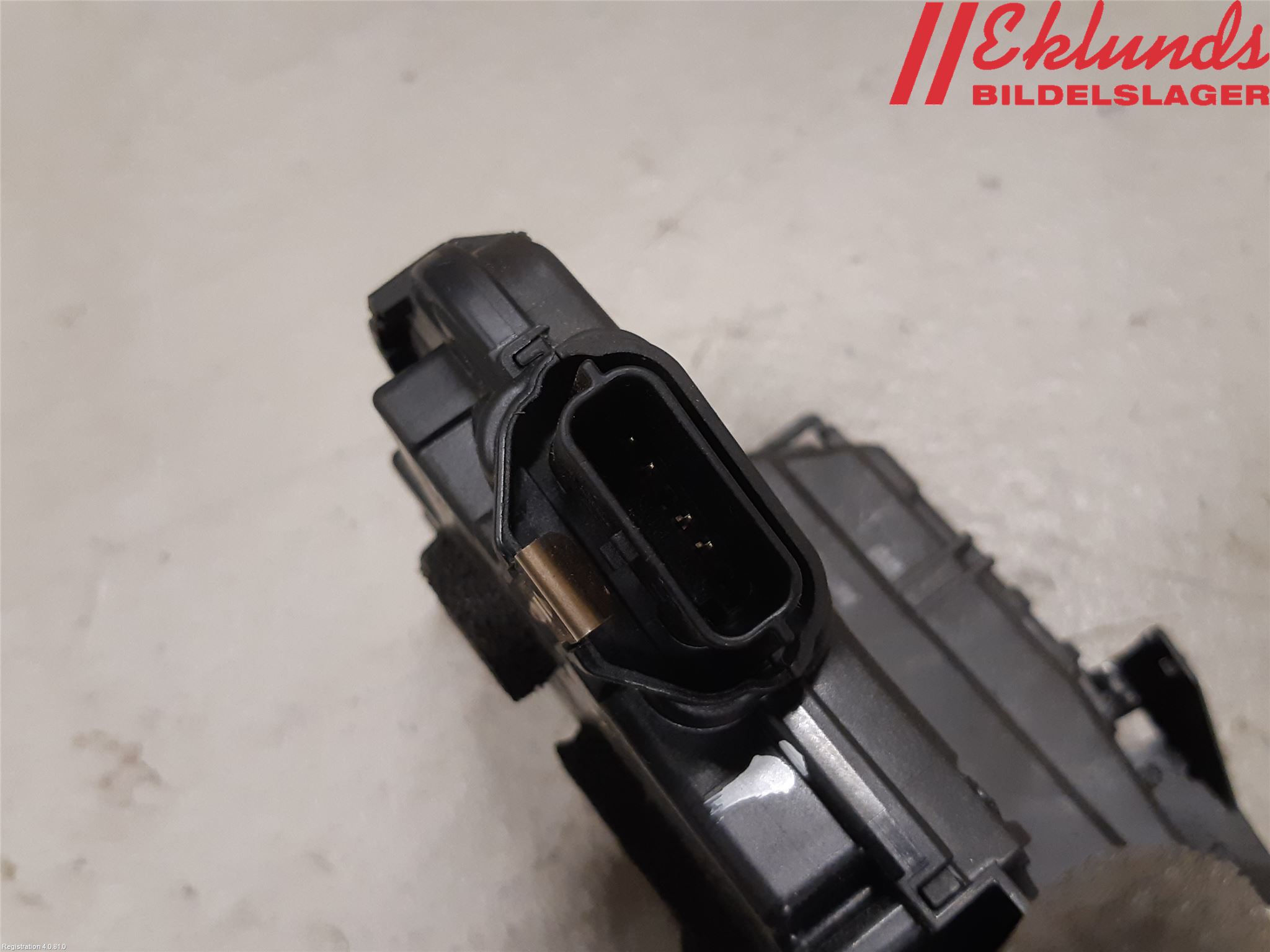 Renault CAPTUR 13-19 Låskista-Dörrlås