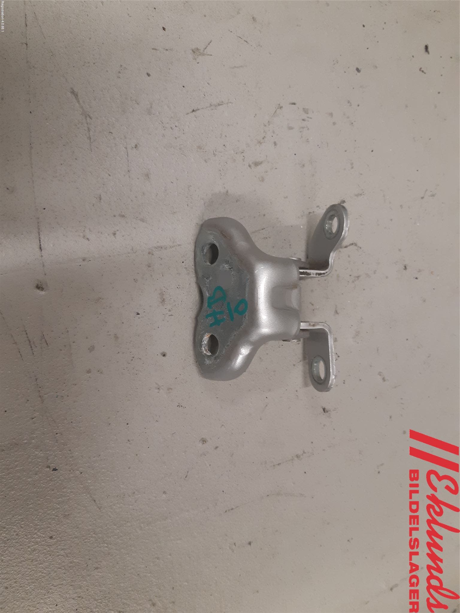 Toyota YARIS XP90 06-11 Dörrgångjärn