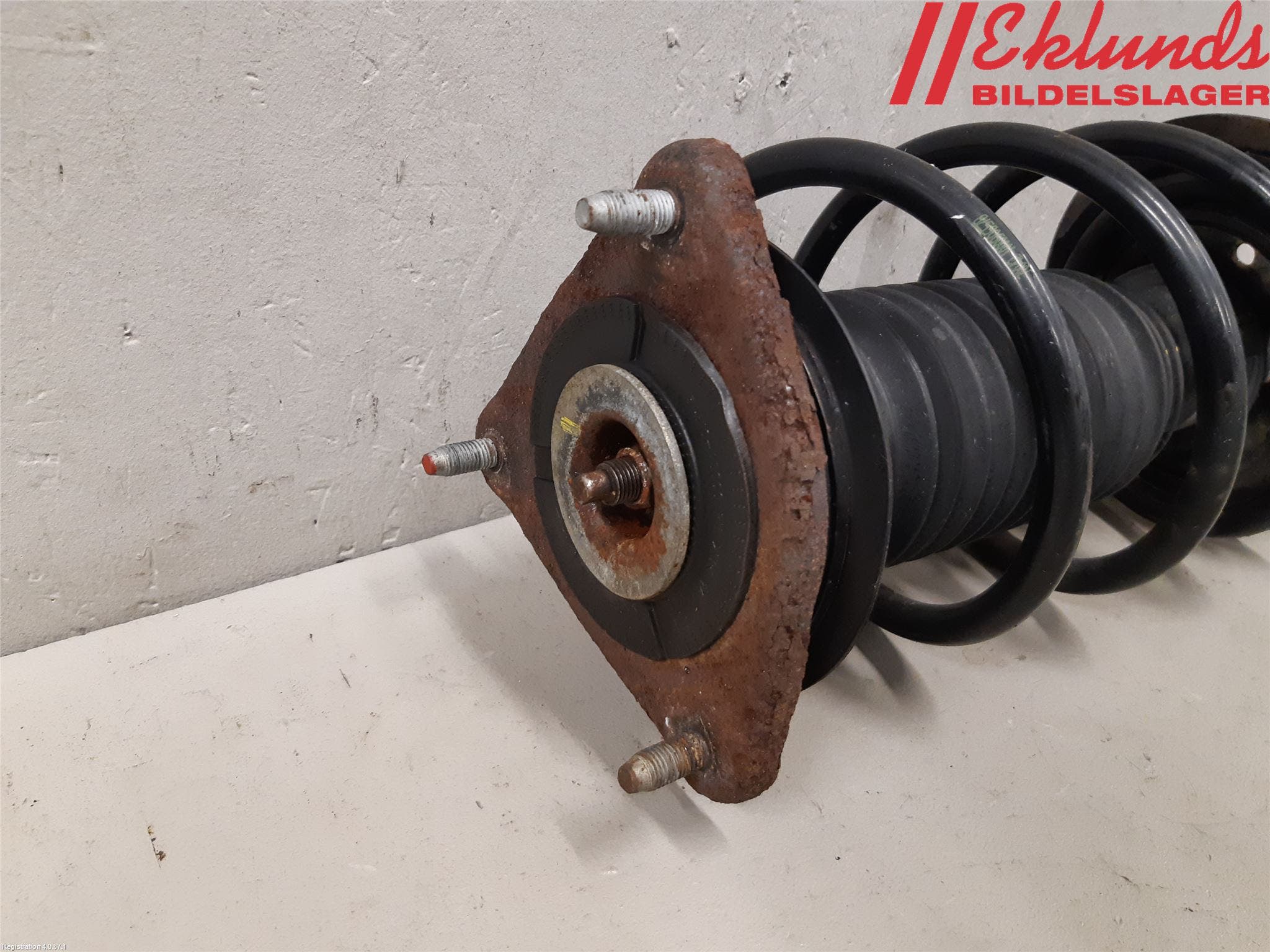 Kia CEED 12-18 Fjäderben Fram Höger