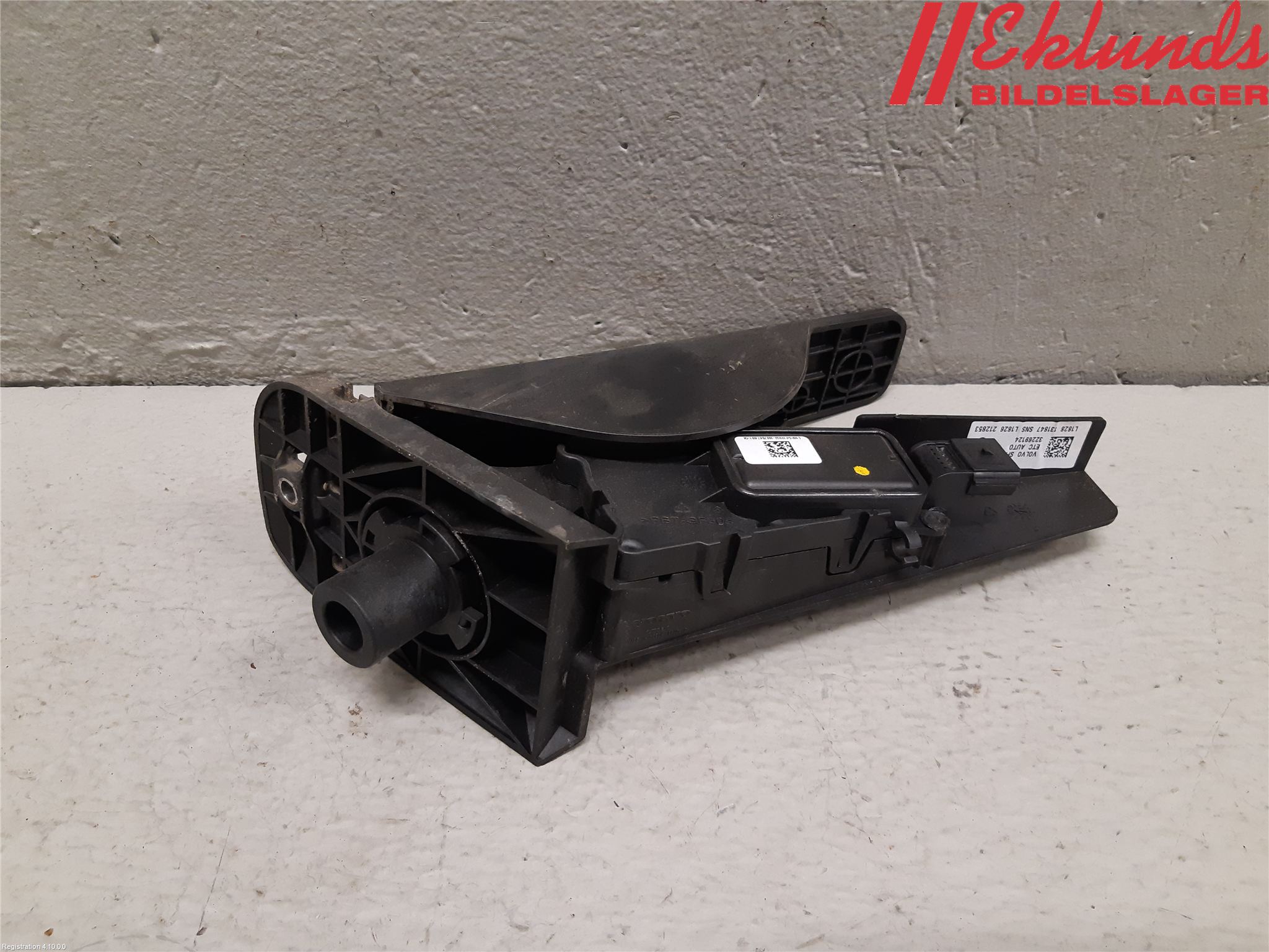 Volvo V60 19- Gaspedal